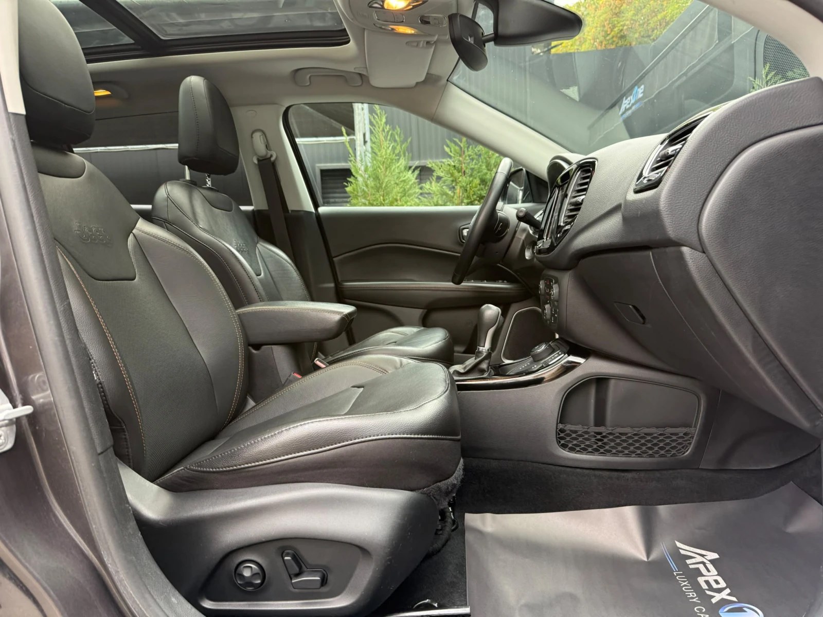 Jeep Compass LIMITED/CAMERA/ALPIN, снимка 15 - Автомобили и джипове - 56611911