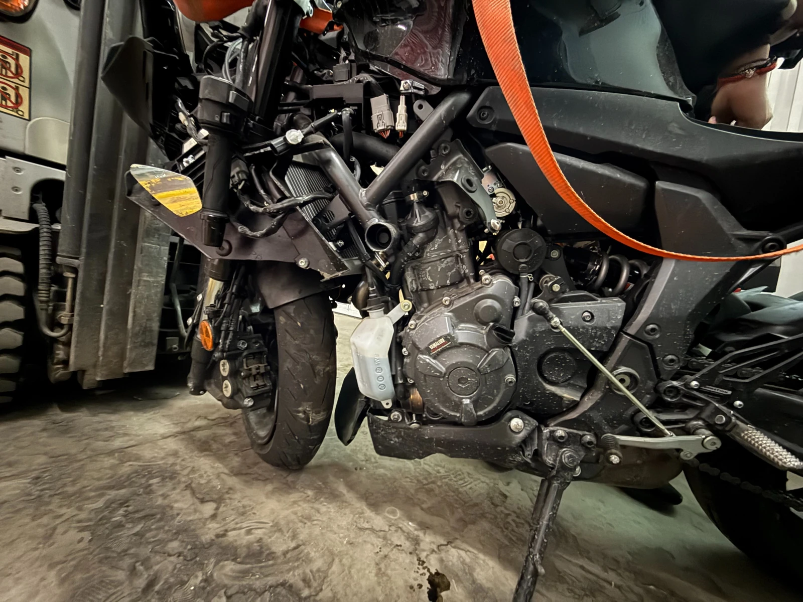 Yamaha YZF-R7 ДВИГАТЕЛ РАБОТИ КРИВА ПРЕДНИЦА - изображение 10
