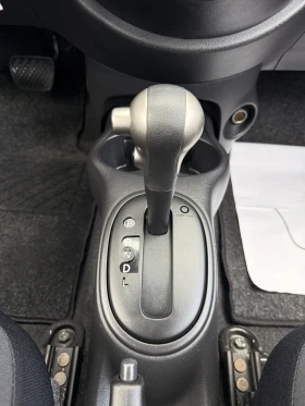 Nissan Micra 1.2 АВТОМАТИК, ГАЗОВ ИНЖЕКЦИОН. РЕАЛНИ КИЛОМЕТРИ., снимка 9