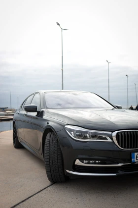 BMW 750 i xDrive M , снимка 2