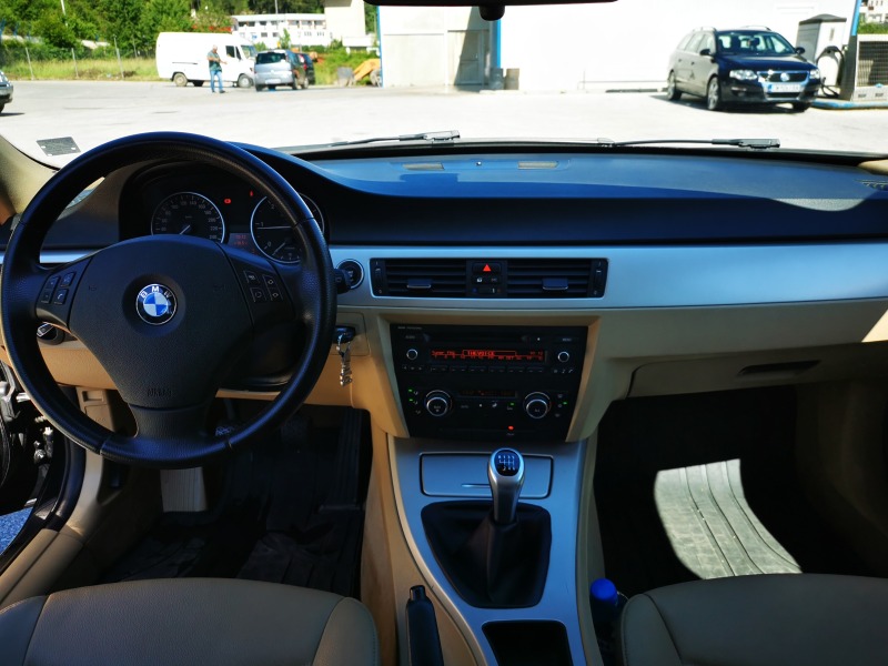 BMW 320, снимка 1 - Автомобили и джипове - 46248608