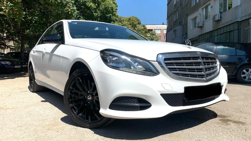 Mercedes-Benz E 200, снимка 1 - Автомобили и джипове - 47846589