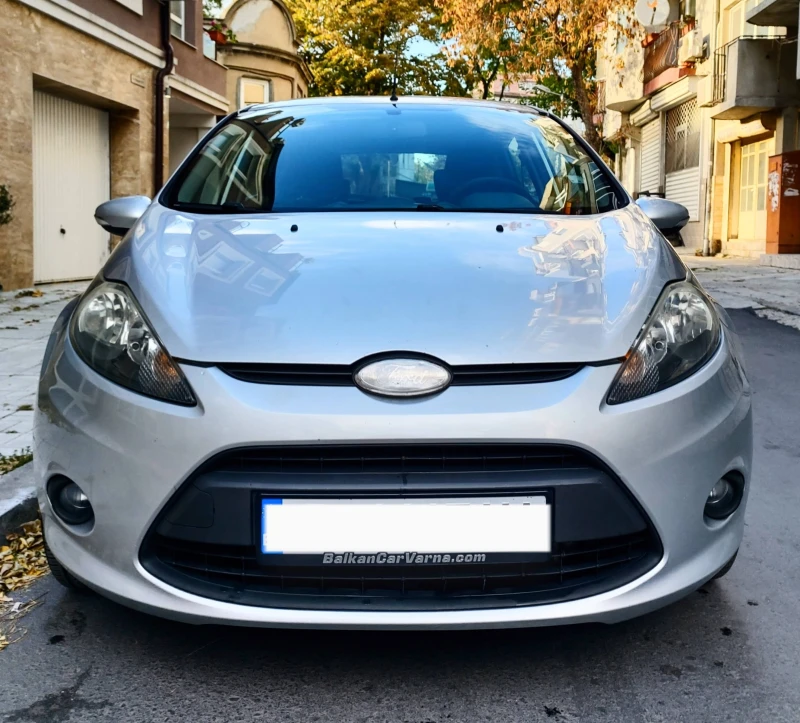 Ford Fiesta Топ състояние!, снимка 3 - Автомобили и джипове - 48116642