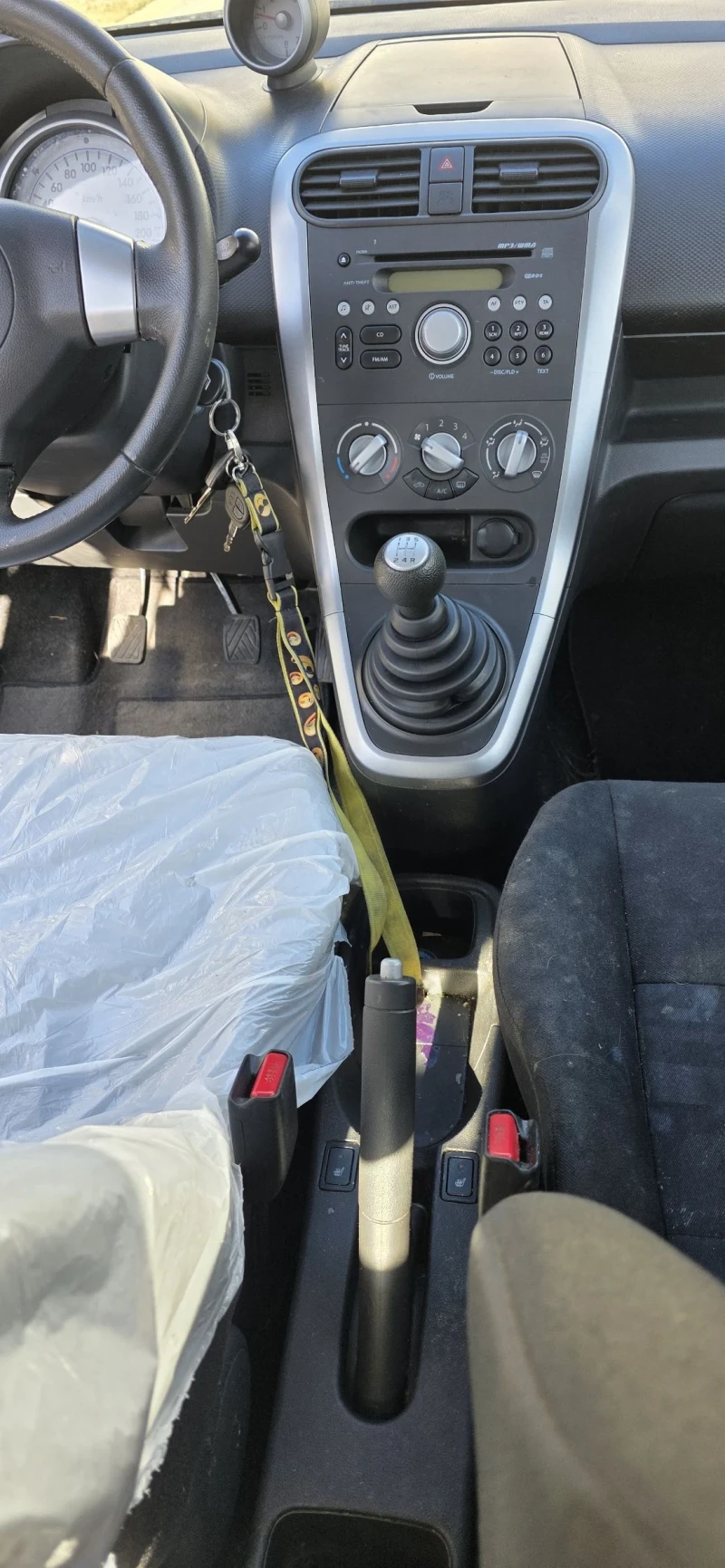 Suzuki Splash 1.2, снимка 8 - Автомобили и джипове - 52353482