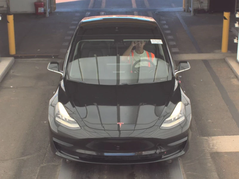 Tesla Model 3 Standard Range, снимка 2 - Автомобили и джипове - 52588934