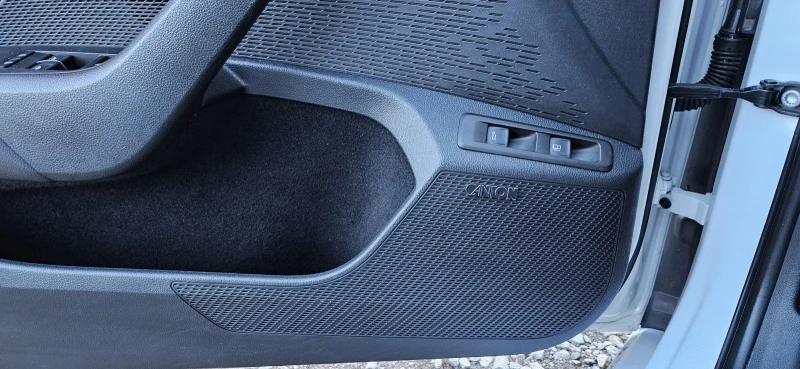 Skoda Octavia IV, снимка 15 - Автомобили и джипове - 53342391