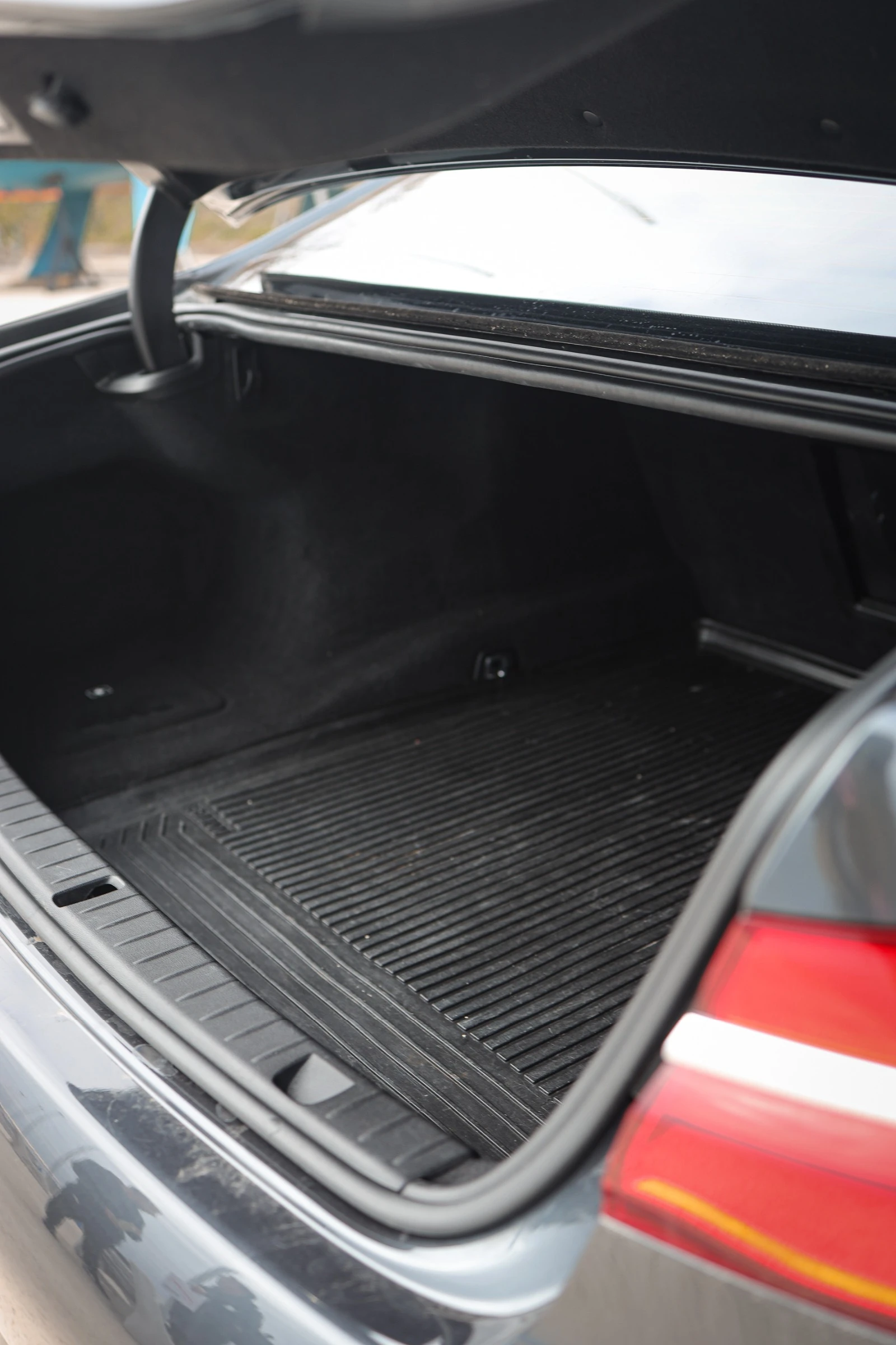 BMW 750 i xDrive M  | Mobile.bg   11