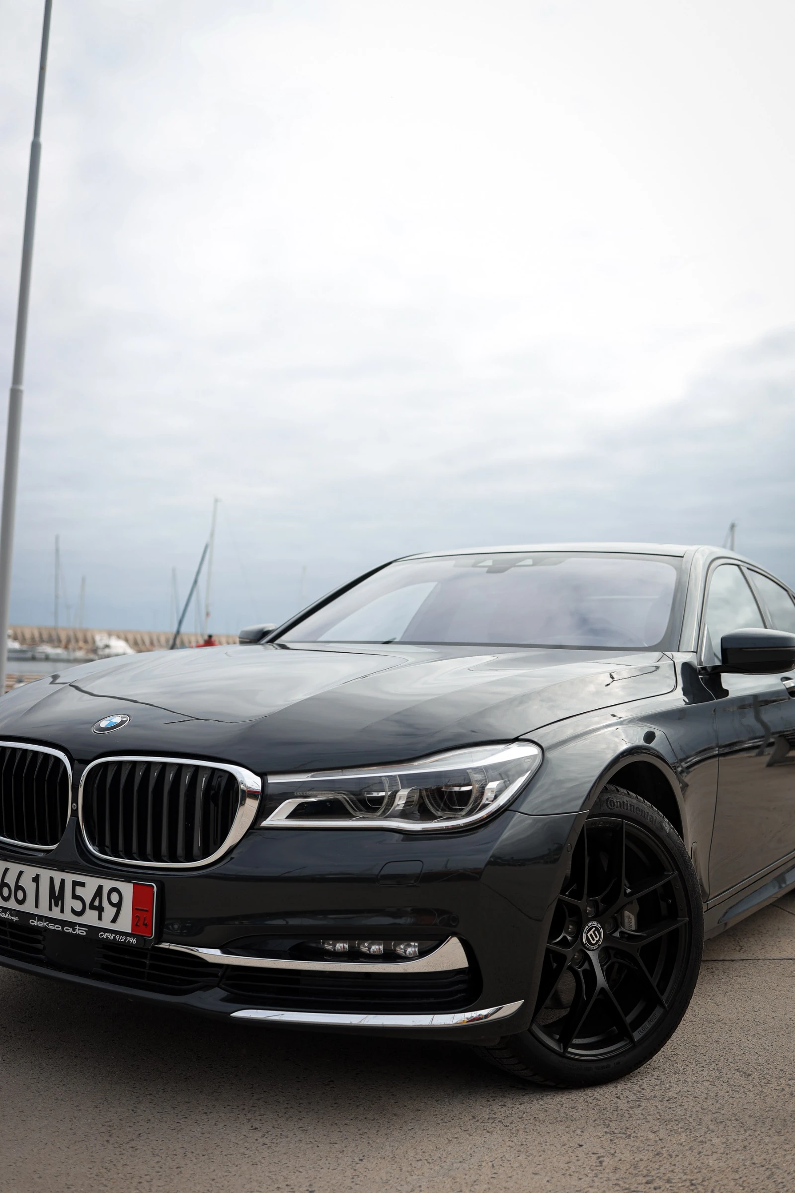 BMW 750 i xDrive M  - [1] 