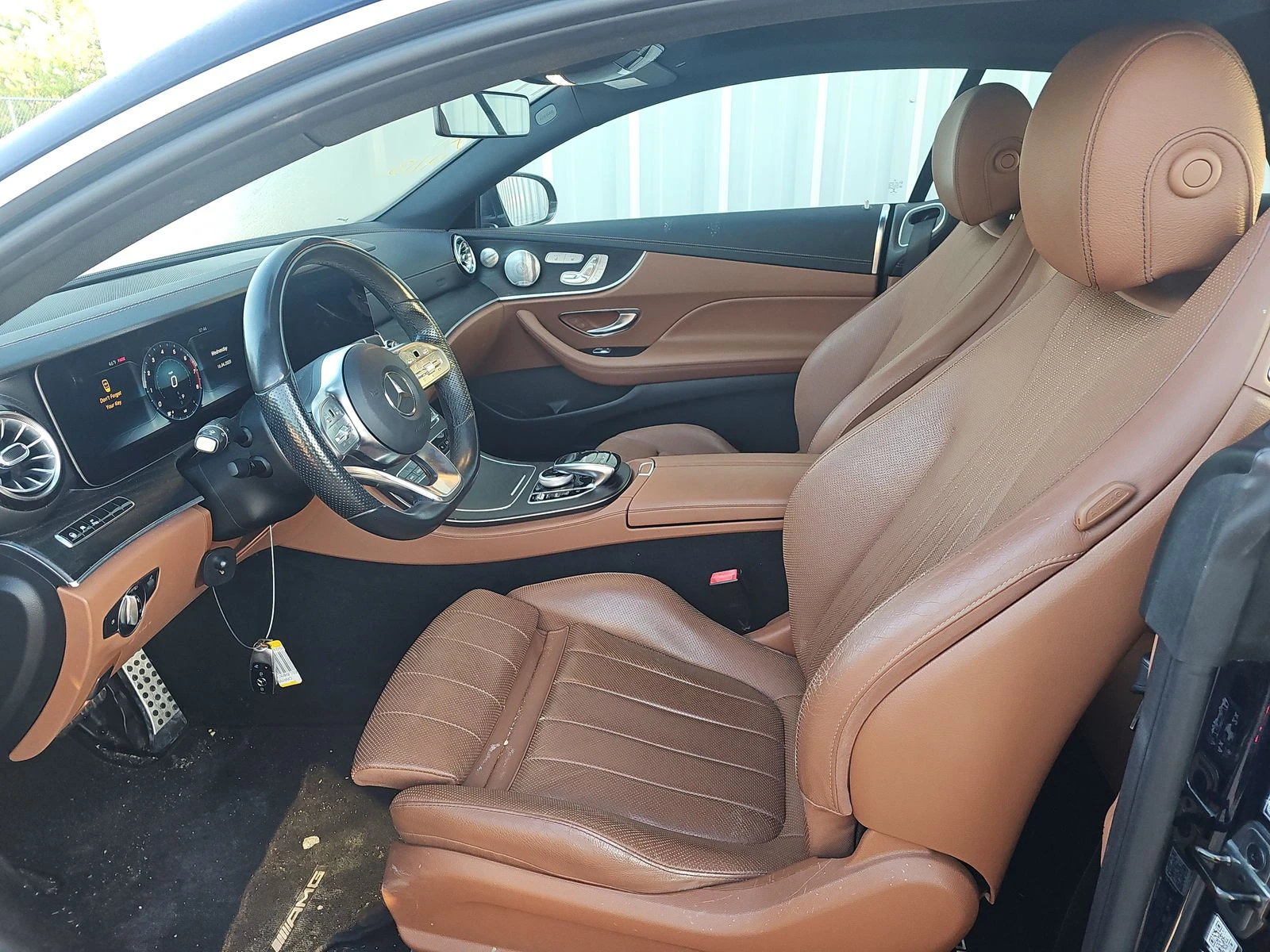 Mercedes-Benz E 450 AMG/DISTRONIC/BURMESTER/ОБДУХВАНЕ/ПАНО - изображение 8