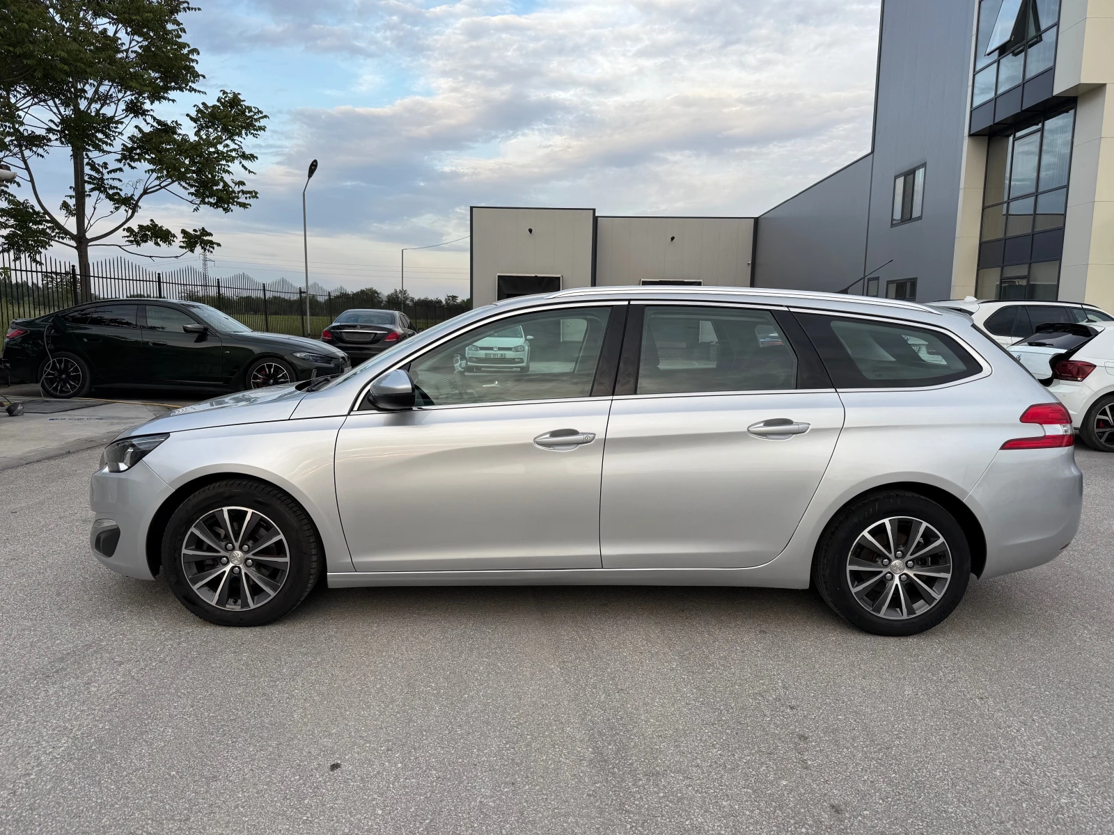 Peugeot 308 1.6HDI AUTOMAT NAVI TOP TOP - изображение 2