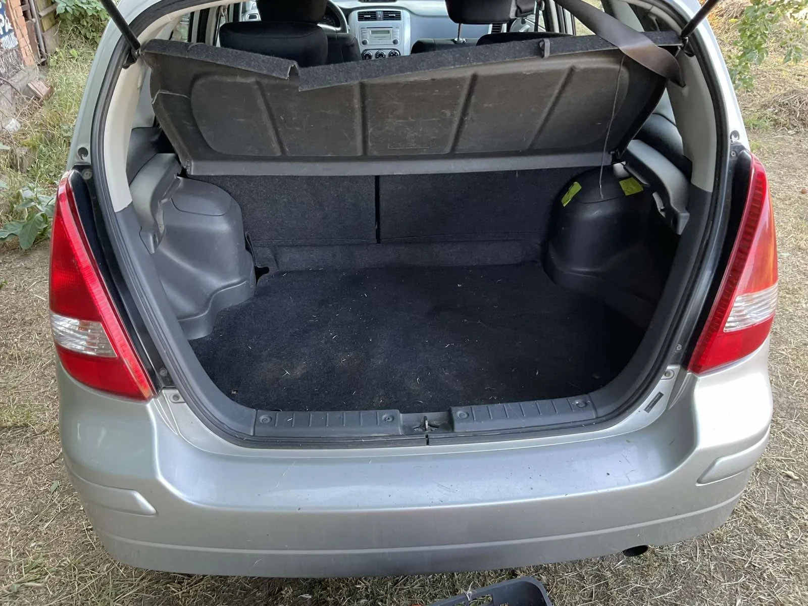 Suzuki Liana 1.6 - изображение 3