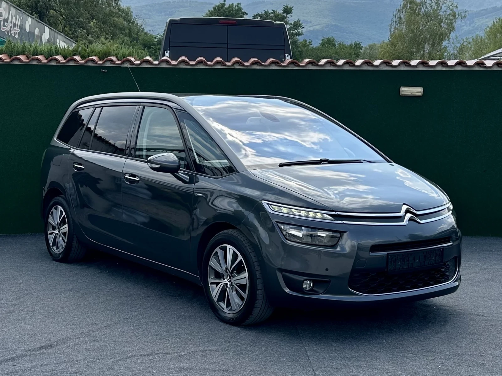 Citroen C4 Picasso Exclusive KeyLessGO Масаж Камера 6+ 1 - изображение 3