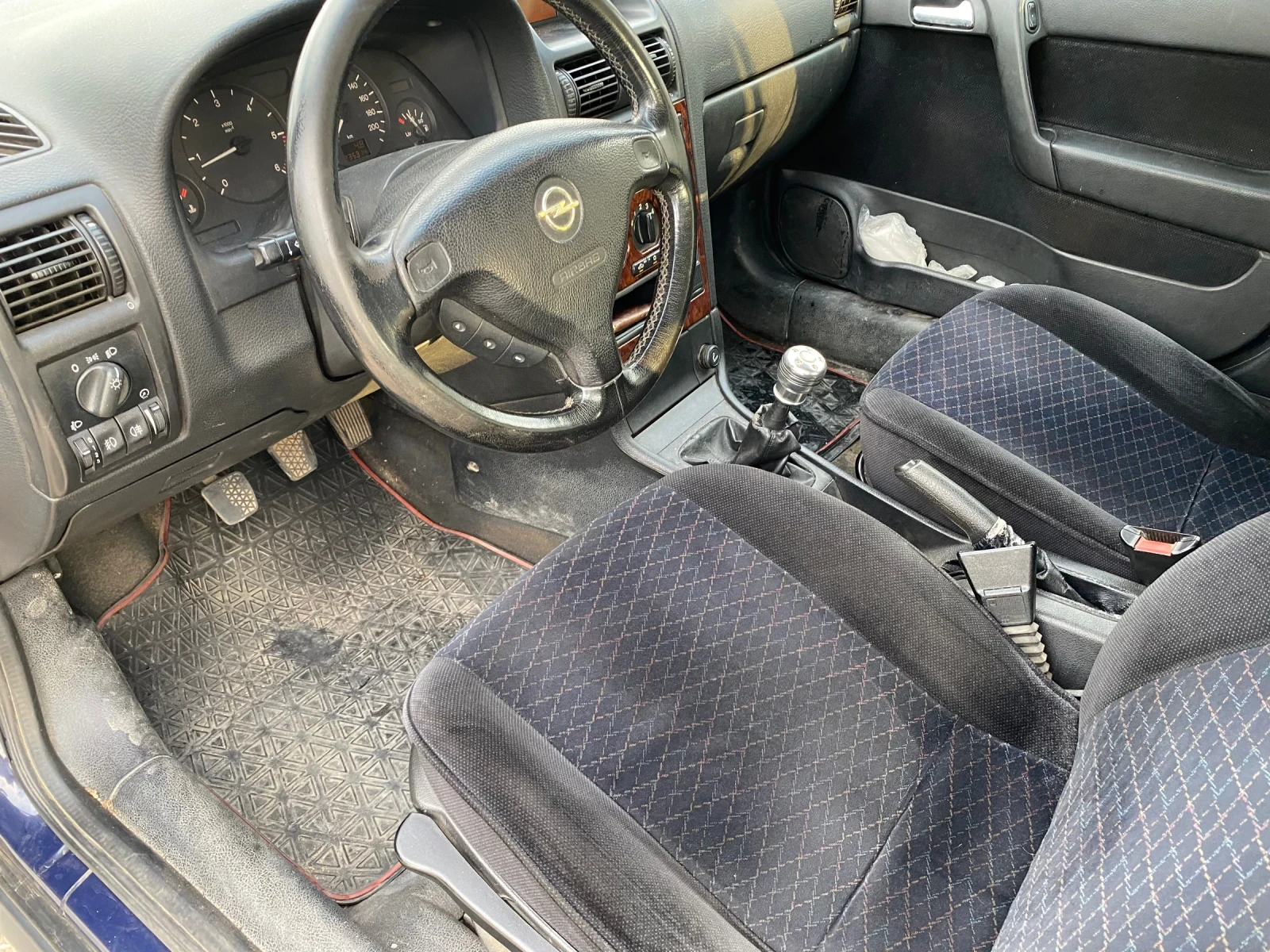 Opel Astra 2.0  - изображение 10