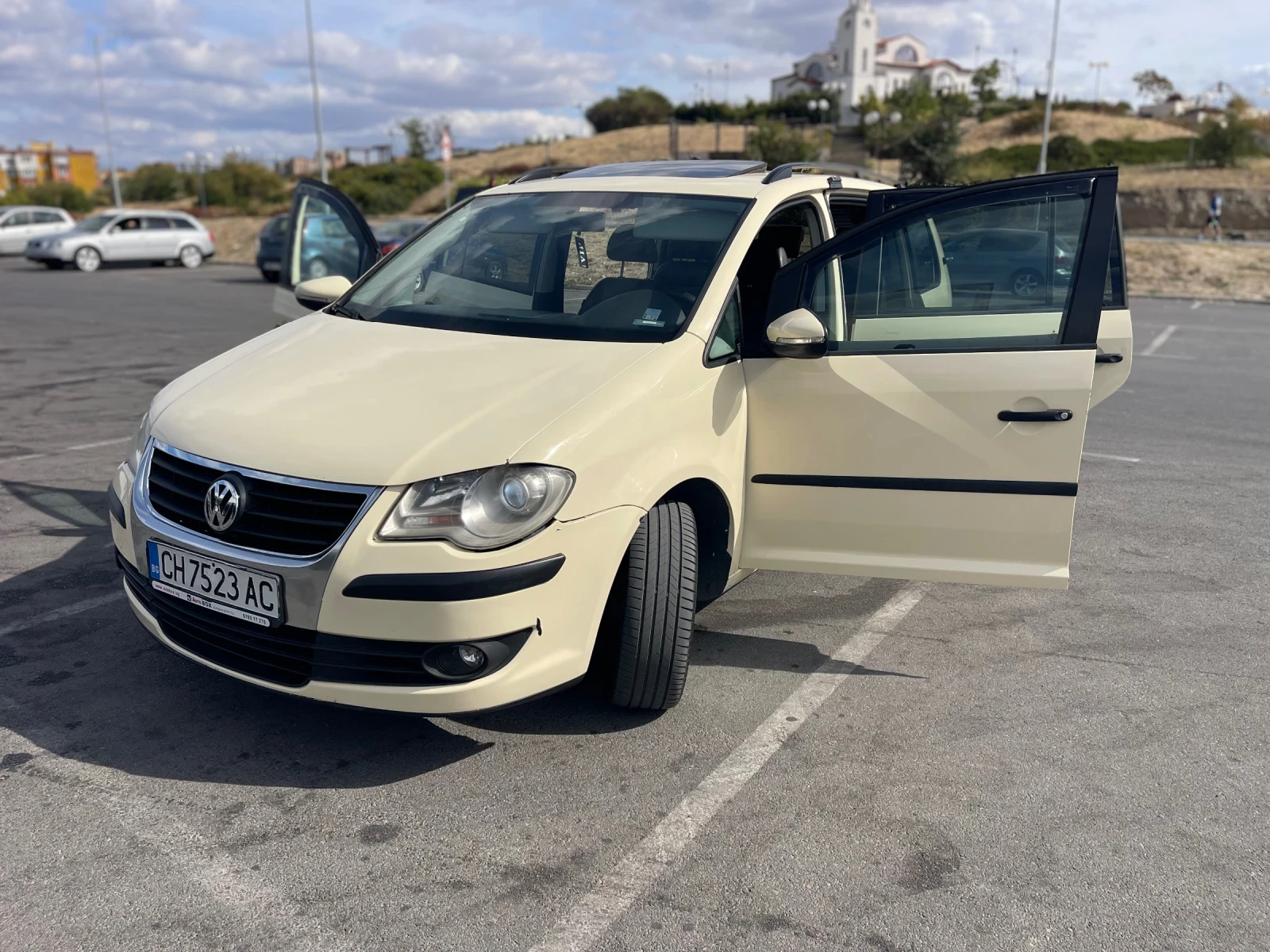 VW Touran VW Touran 1.4 TSI   2010 . | Mobile.bg   1