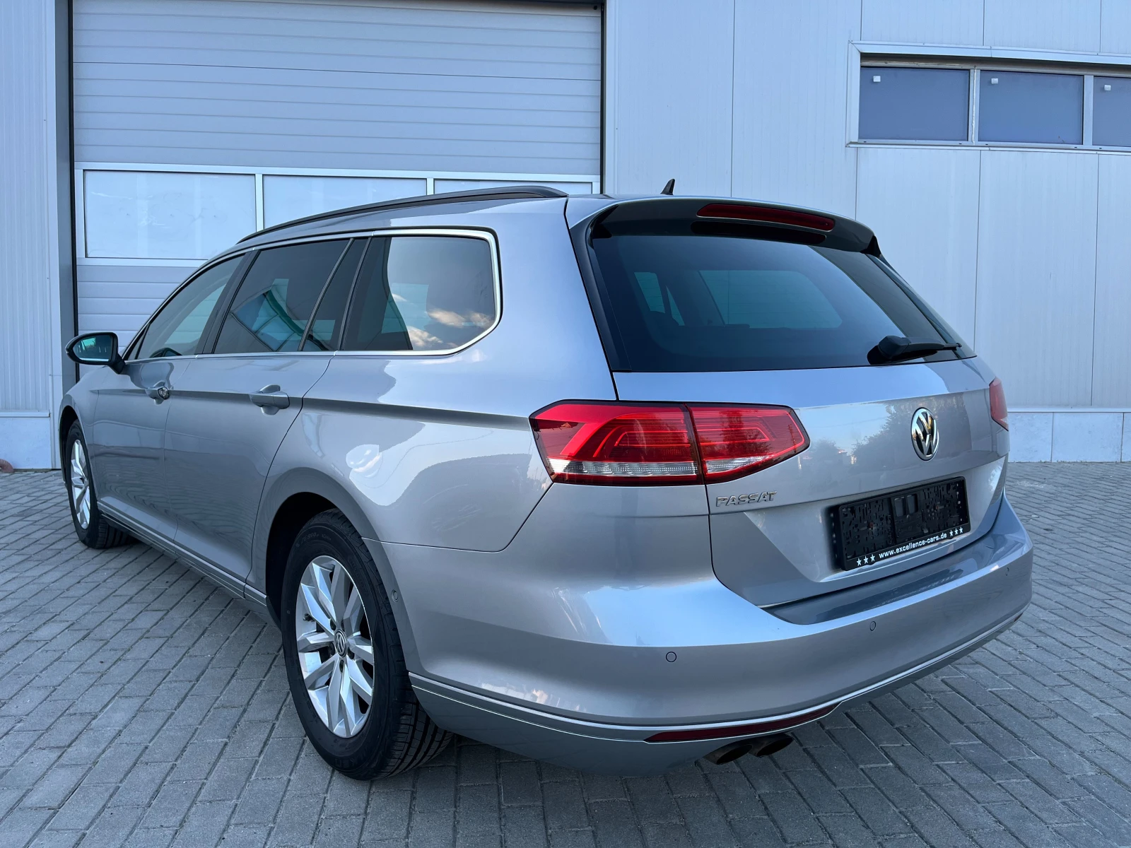 VW Passat 1.8 TSI DSG DIGITAL COCKPIT TUV-Германия 180к.с. - изображение 2