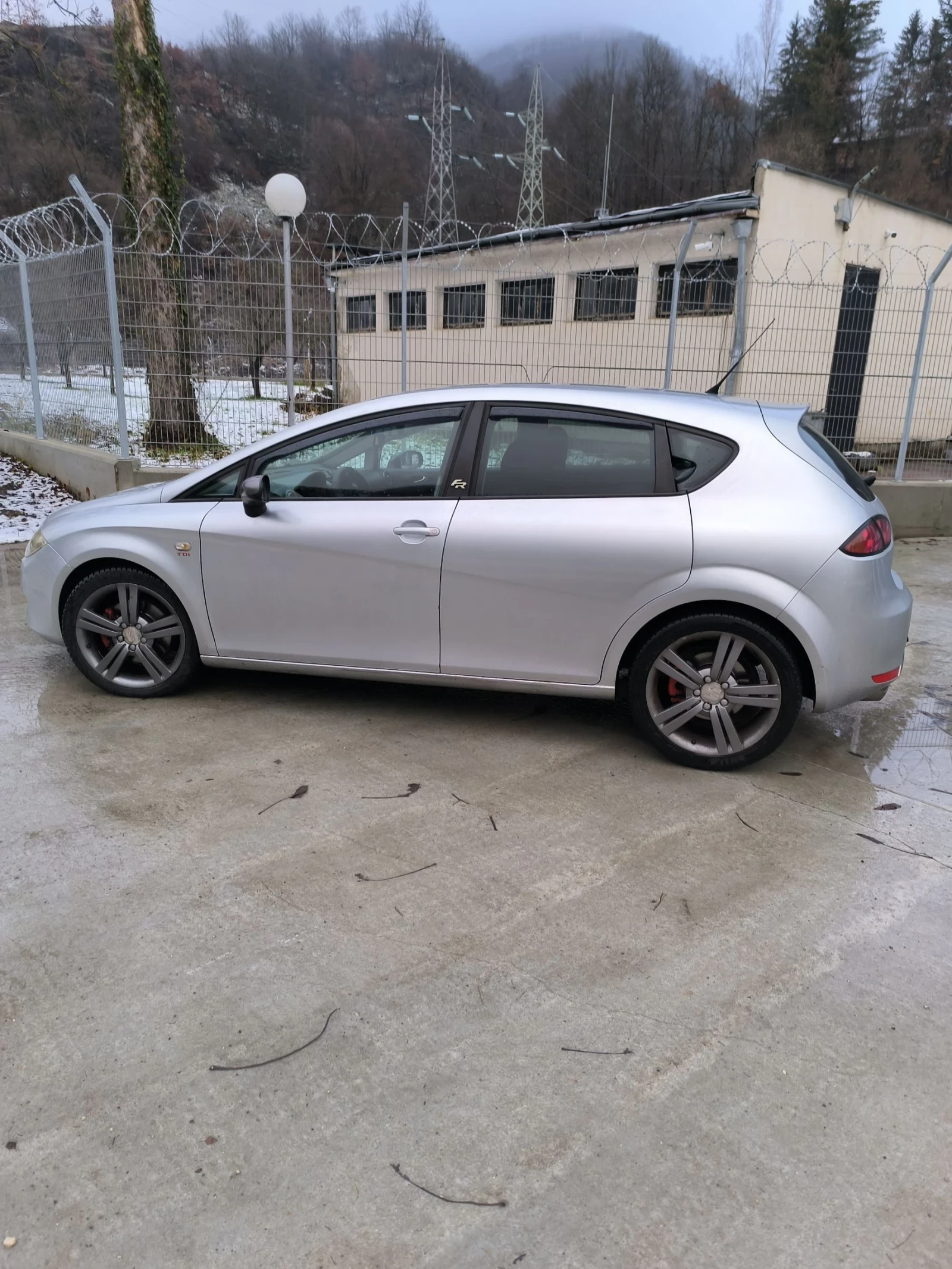 Seat Leon 2.0 TDI - изображение 6