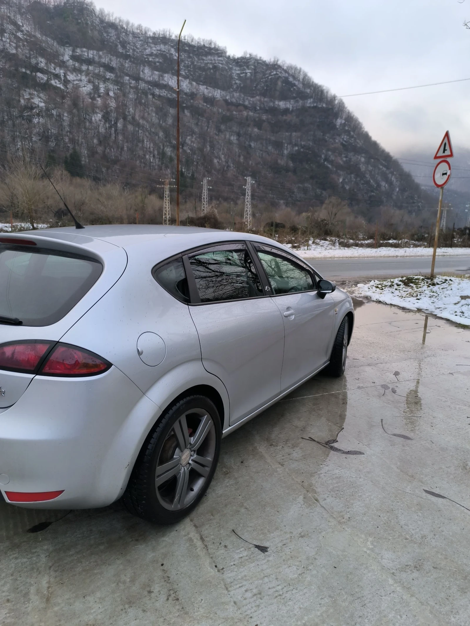 Seat Leon 2.0 TDI - изображение 4