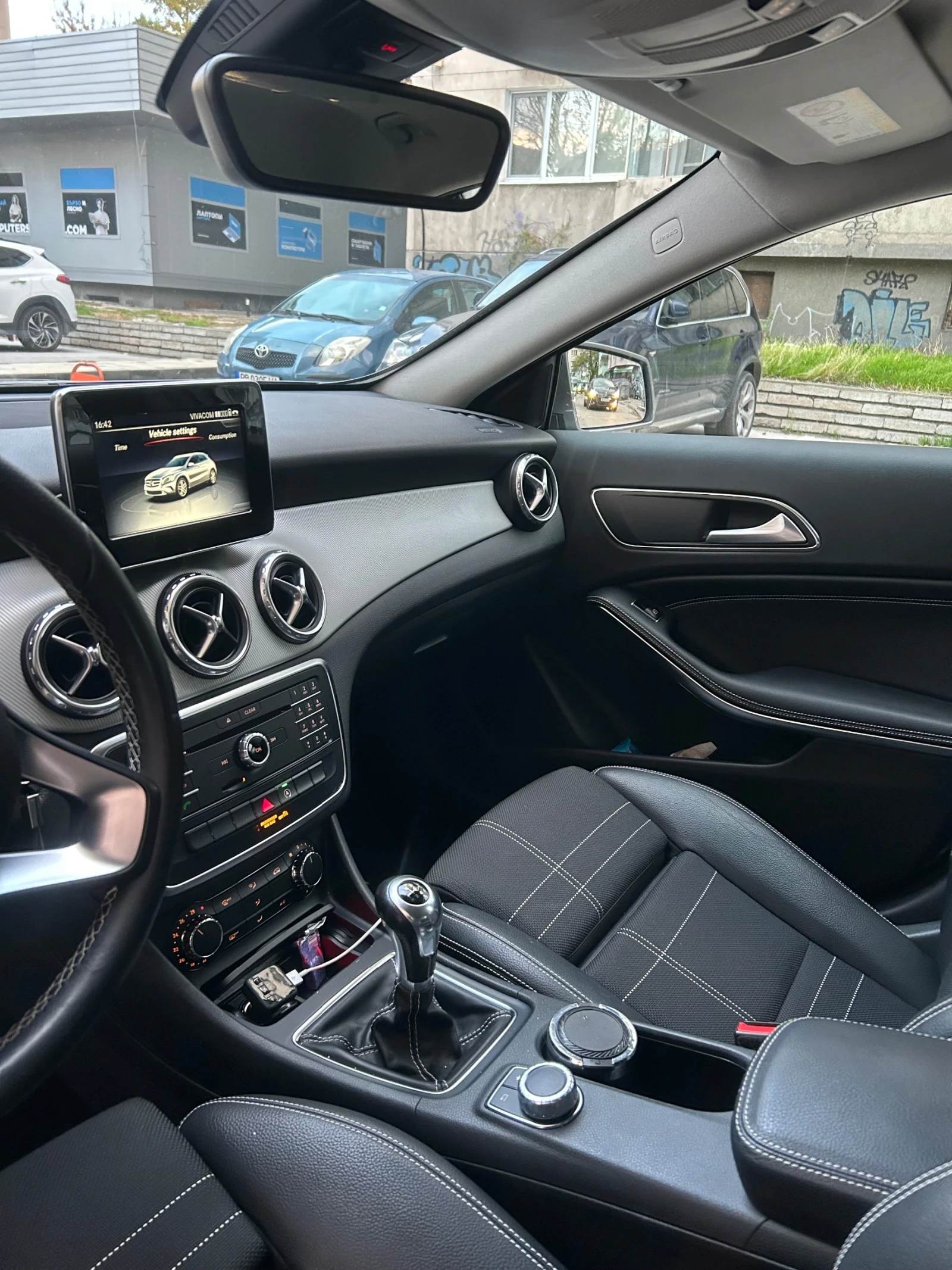 Mercedes-Benz GLA 180 | Mobile.bg   3