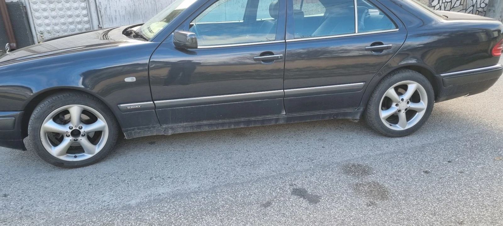 Mercedes-Benz E 230 2.3 ГАЗ - изображение 3