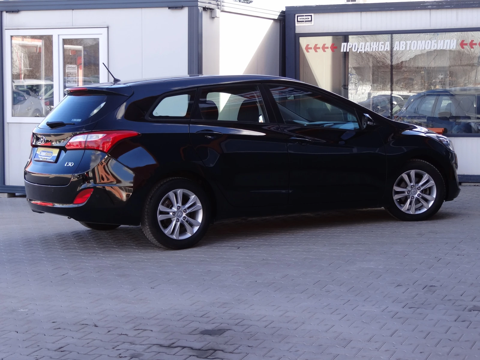 Hyundai I30 1.4i - 100k.c. /Климатроник/6-скорости/Euro - 5B/ - изображение 5