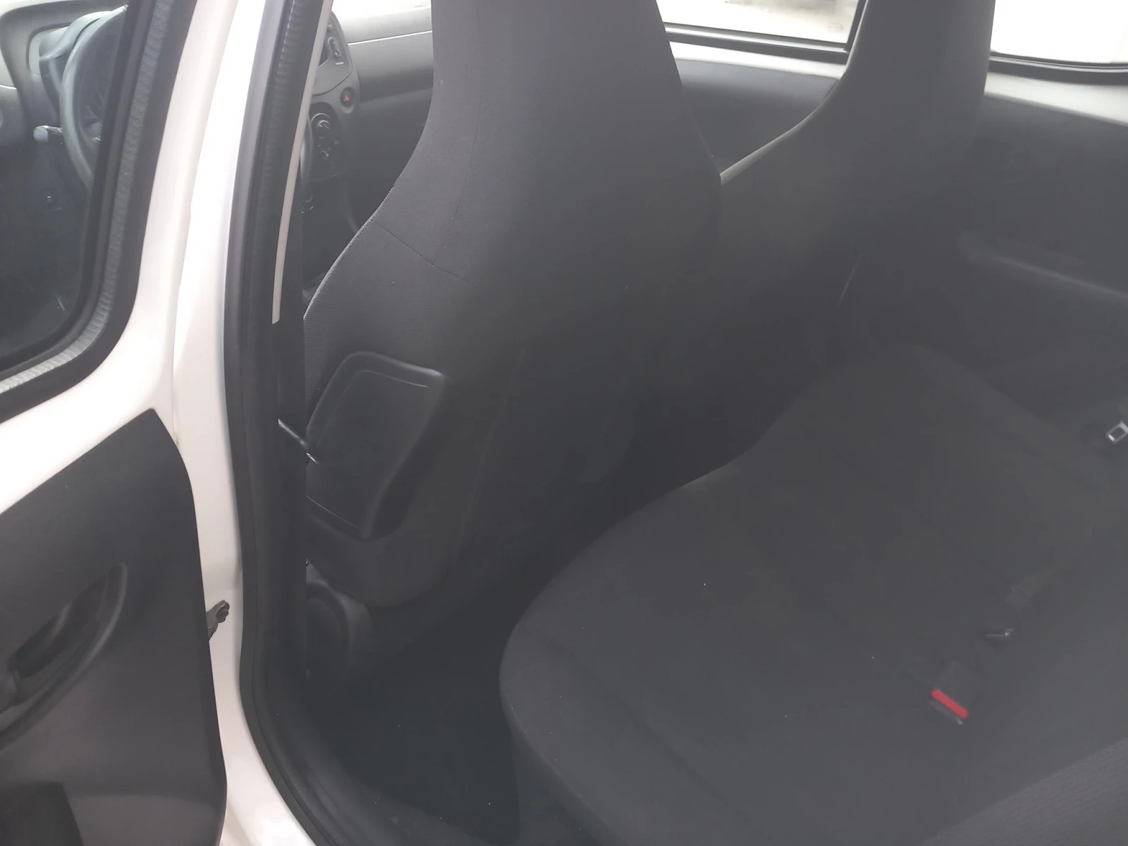 Toyota Aygo 1.0 vvti - изображение 8