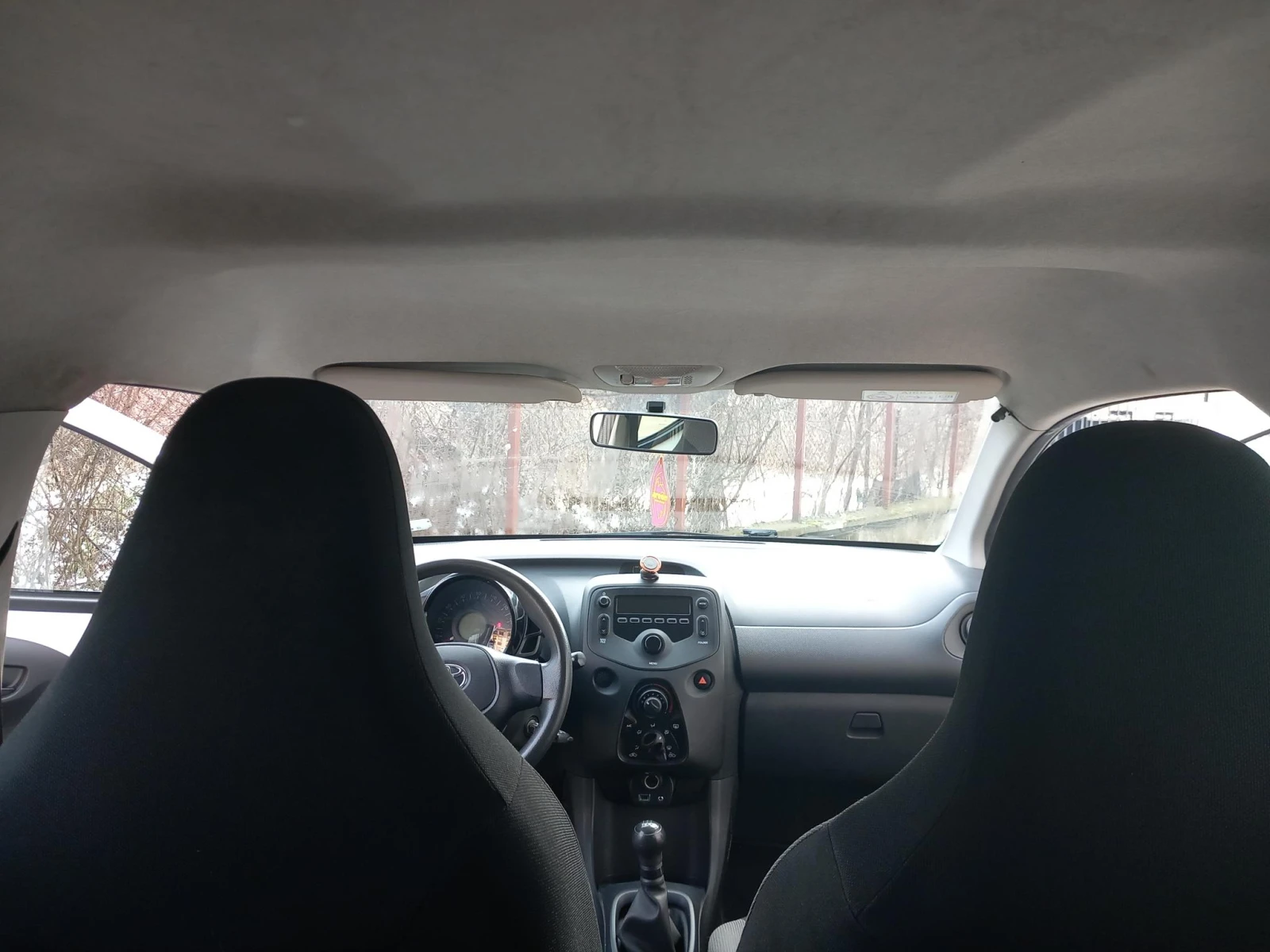 Toyota Aygo 1.0 vvti - изображение 7