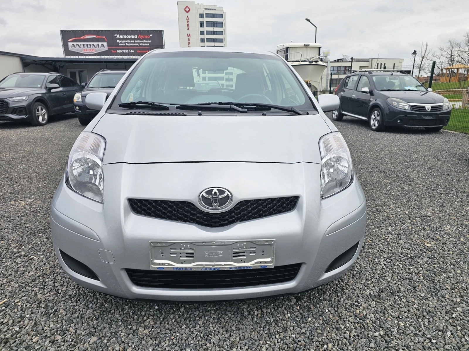 Toyota Yaris 1.3i 100KC 6-СК! - изображение 2