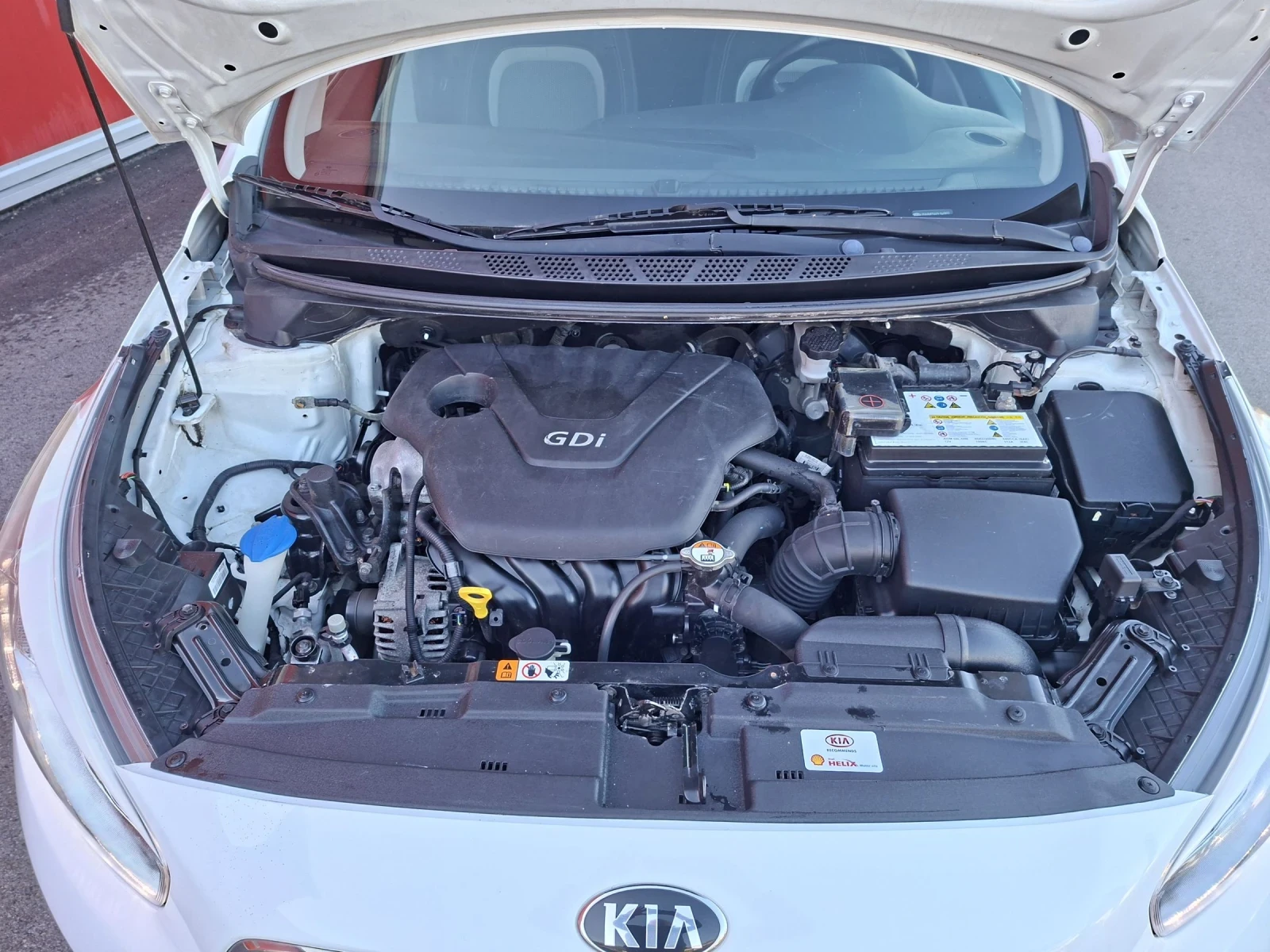 Kia Ceed 1.6 бензин , снимка 15 - Автомобили и джипове - 54025380