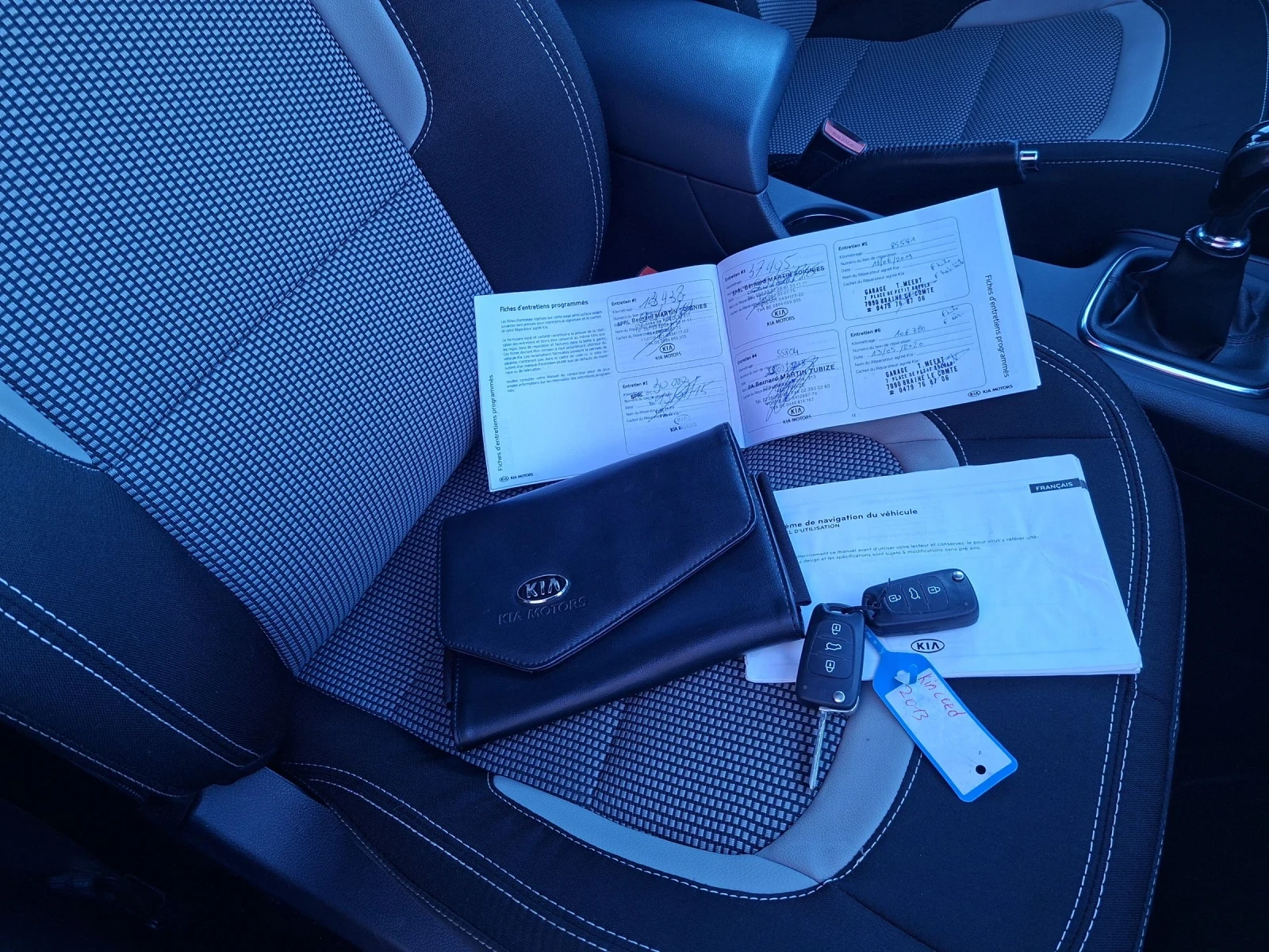 Kia Ceed 1.6 бензин , снимка 16 - Автомобили и джипове - 54025380