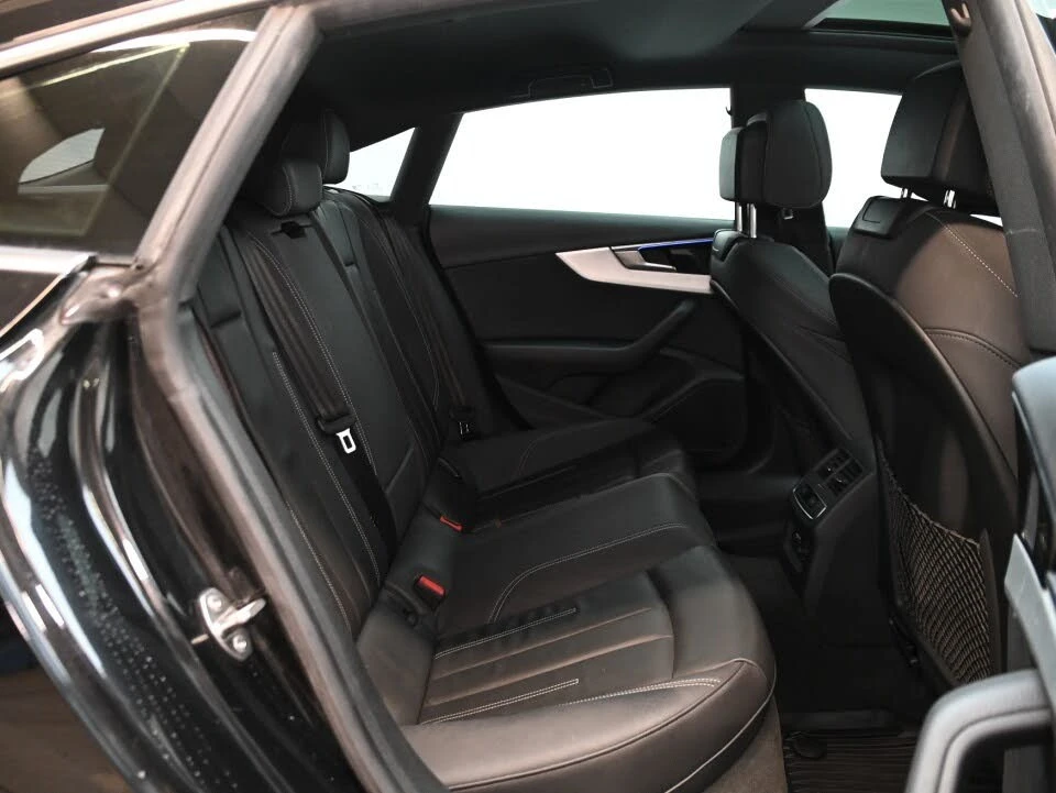 Audi A5 45TFSI* Technik* АвтоКредит* (ЦЕНА ДО БГ), снимка 7 - Автомобили и джипове - 54058342