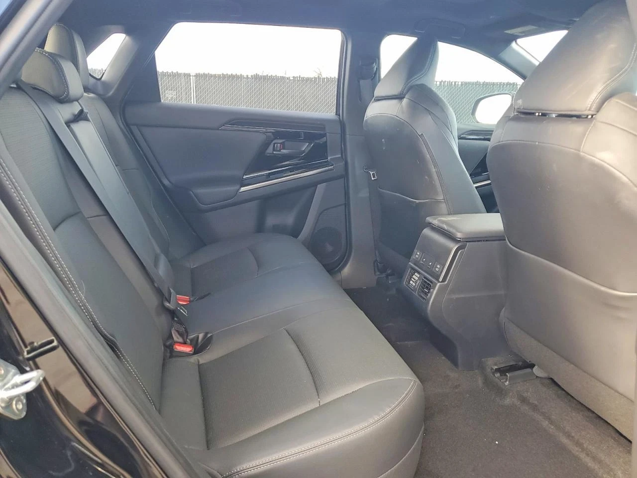 Toyota bZ4X LIMITED  | Mobile.bg � ����������� 10