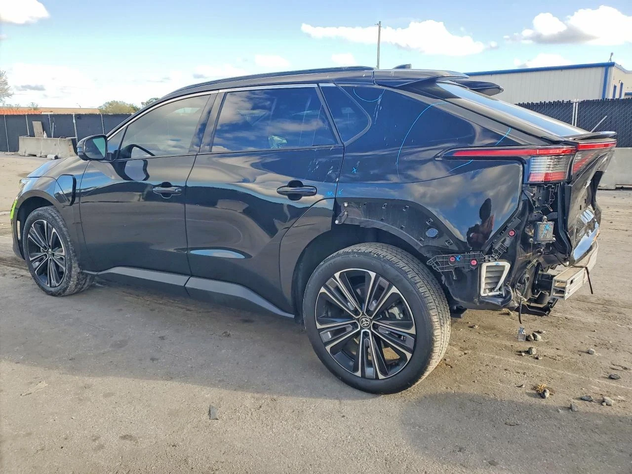 Toyota bZ4X LIMITED  | Mobile.bg � ����������� 6