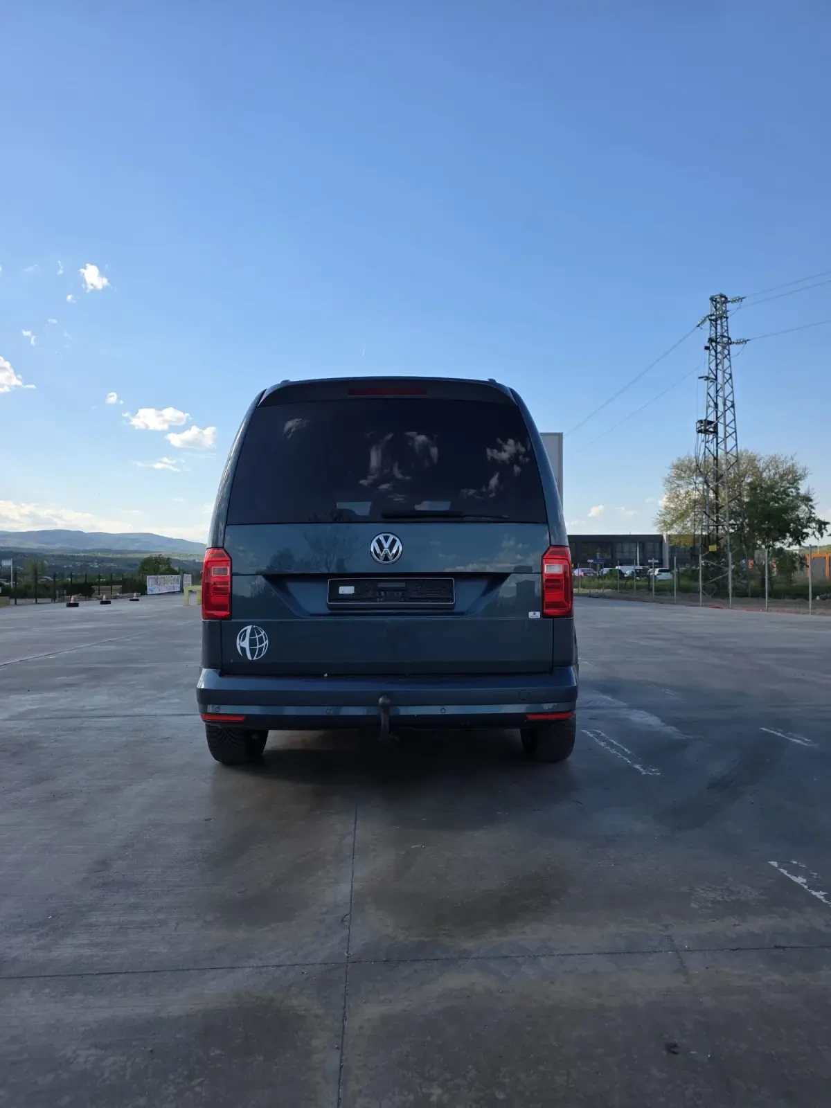 VW Caddy 2.0 TDI, снимка 6 - Автомобили и джипове - 54435861