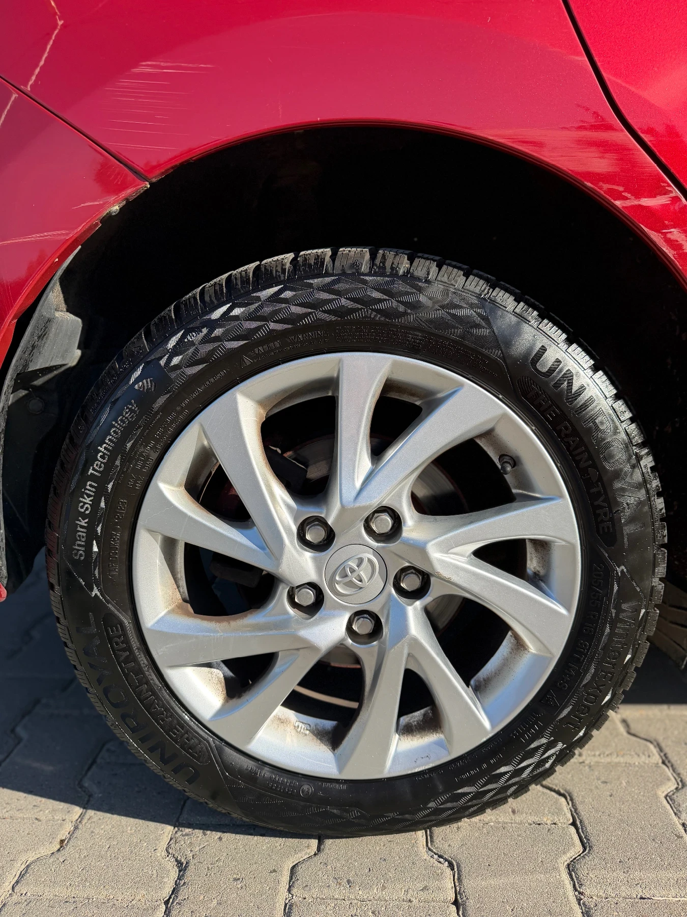 Toyota Auris 1.3, снимка 10 - Автомобили и джипове - 54724463