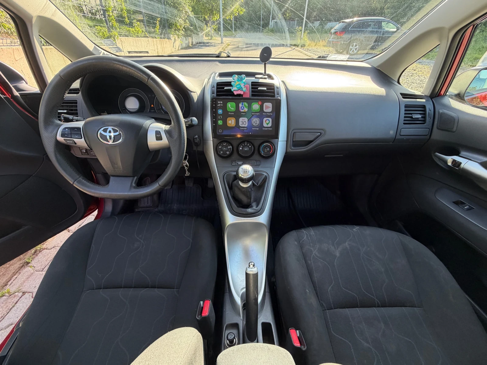 Toyota Auris 1.3, снимка 6 - Автомобили и джипове - 54724463