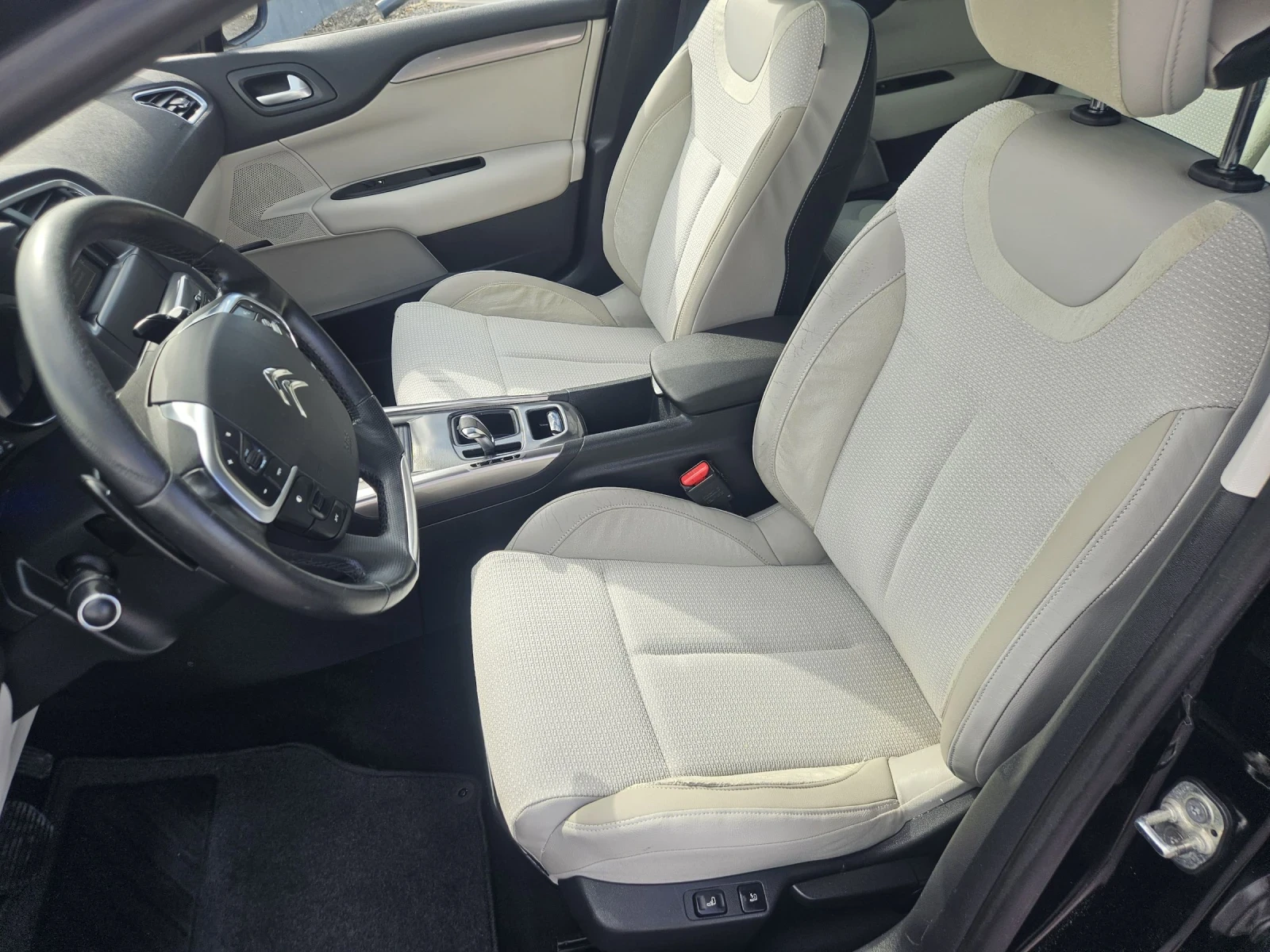 Citroen C4 1.6 e-HDI AUTOMAT , снимка 10 - Автомобили и джипове - 54934340