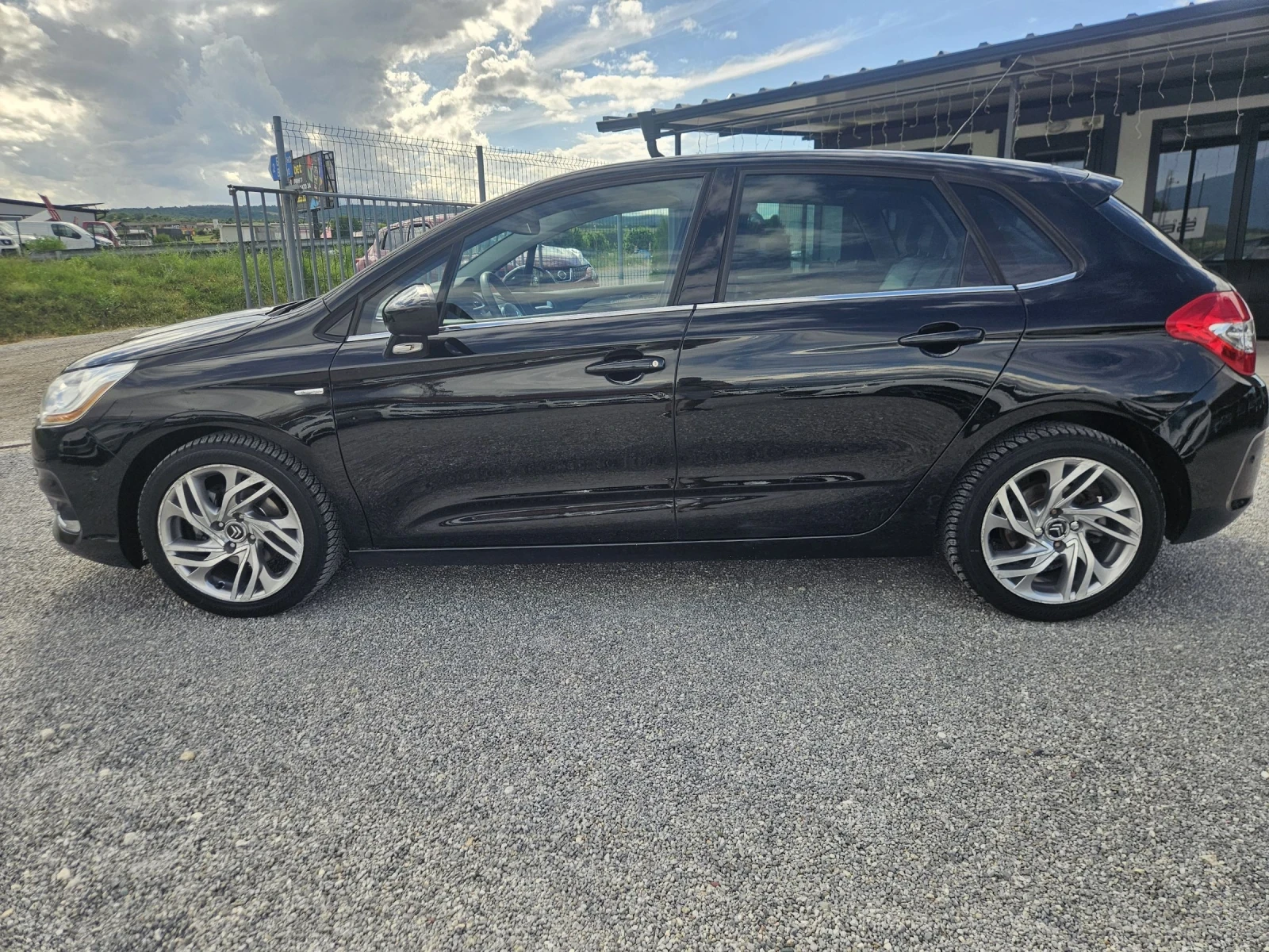Citroen C4 1.6 e-HDI AUTOMAT , снимка 8 - Автомобили и джипове - 54934340