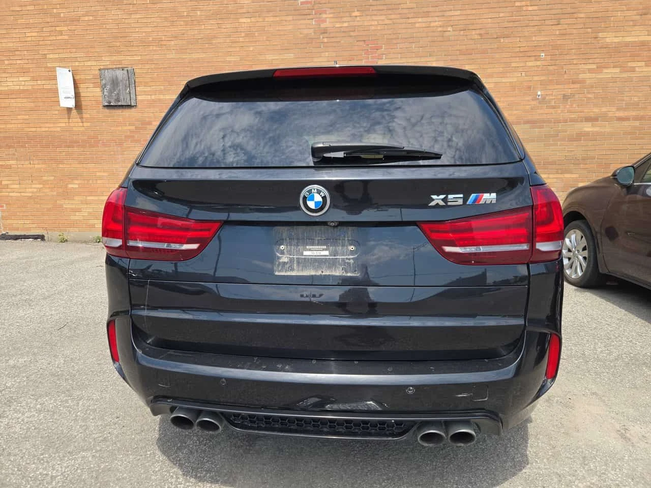 BMW X5M XDRIVE * ТЕЛЕВИЗОРИ* ПАНОРАМА* HEAD UP* ДВА КЛЮЧА*, снимка 5 - Автомобили и джипове - 55255081