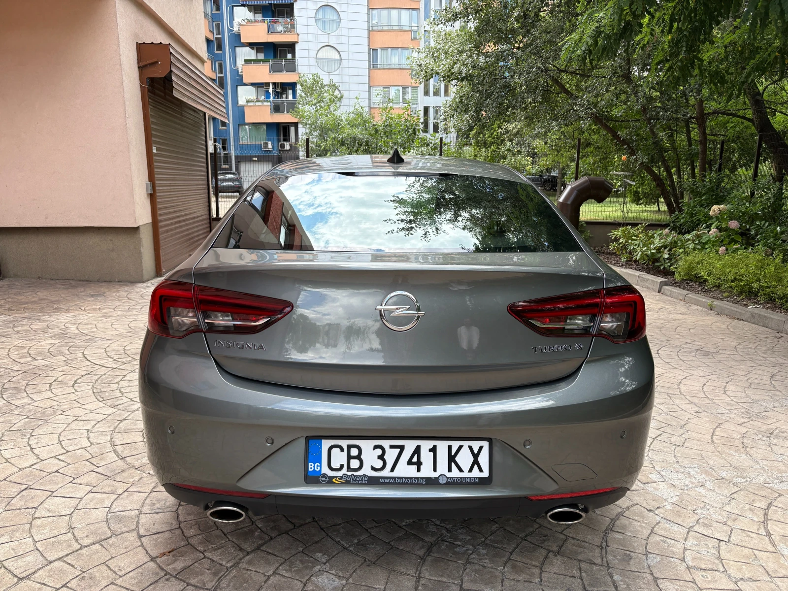 Opel Insignia Grand Sport, снимка 5 - Автомобили и джипове - 55394927