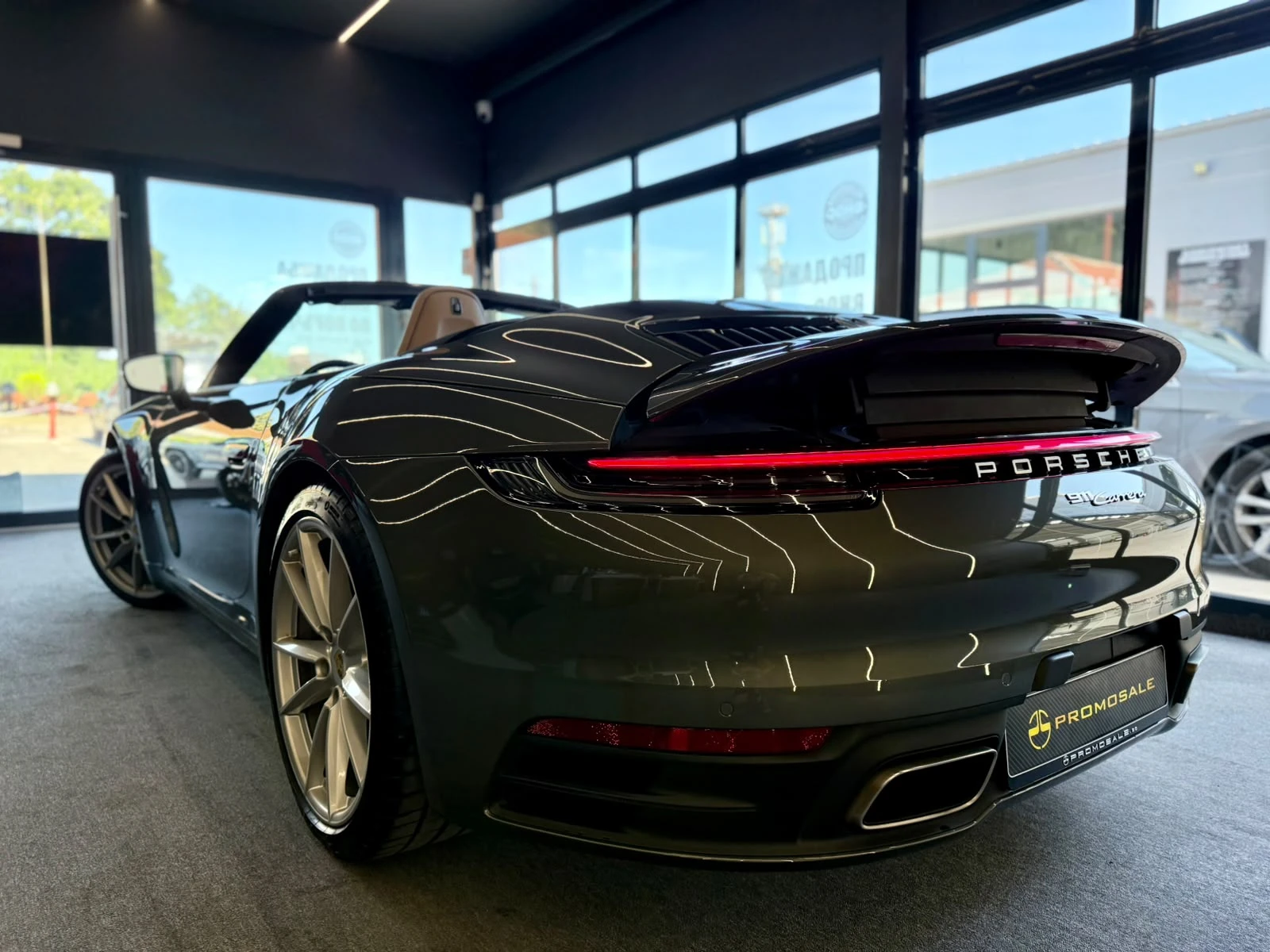 Porsche 911 Carrera* Bose* Обдух* Подгрев* Cabrio* ЛИЗИНГ , снимка 4 - Автомобили и джипове - 55650729