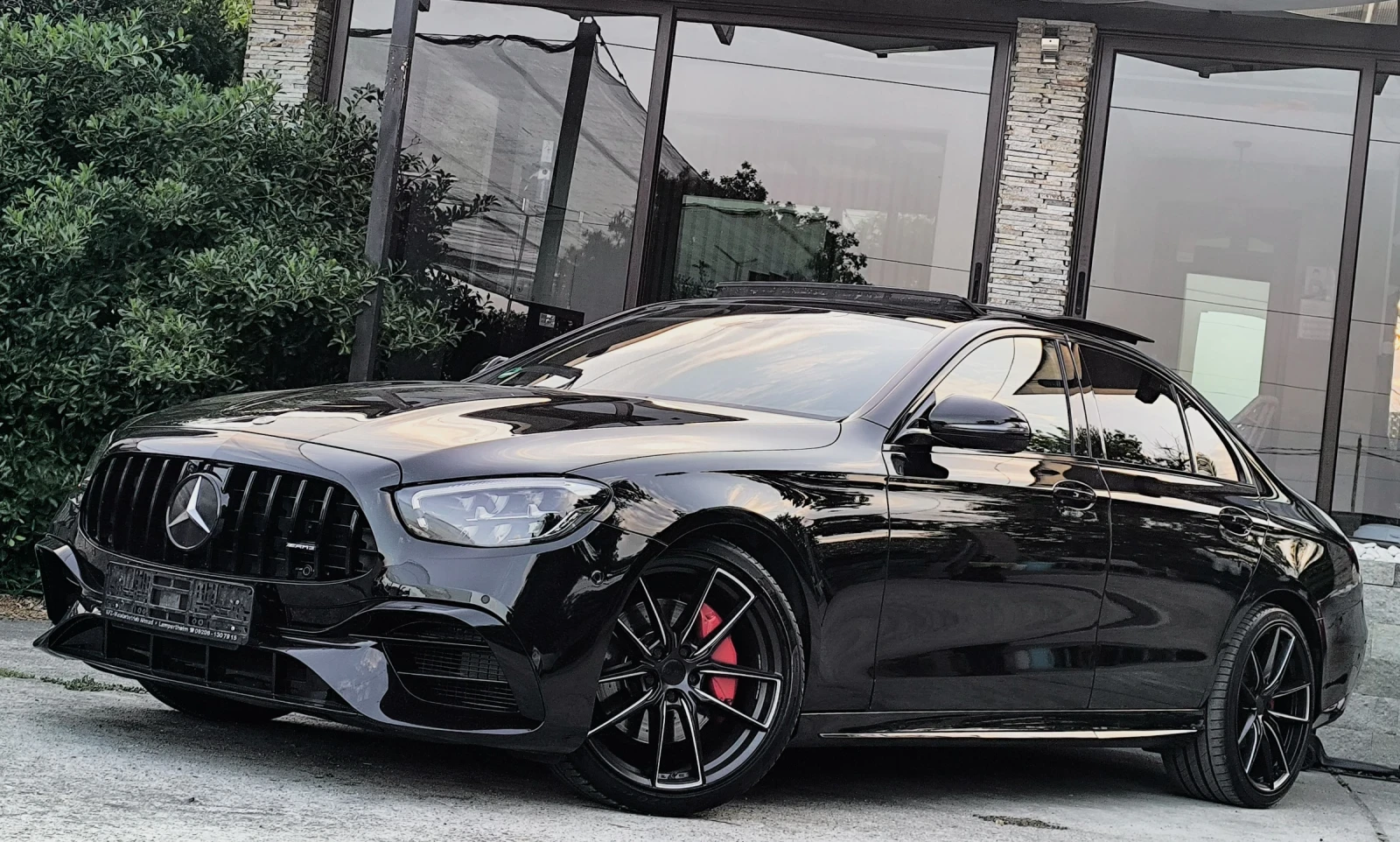 Mercedes-Benz E 220 D AMG LINE FACELIFT ПАНОРАМА ГЕРМАНИЯ , снимка 3 - Автомобили и джипове - 55657892