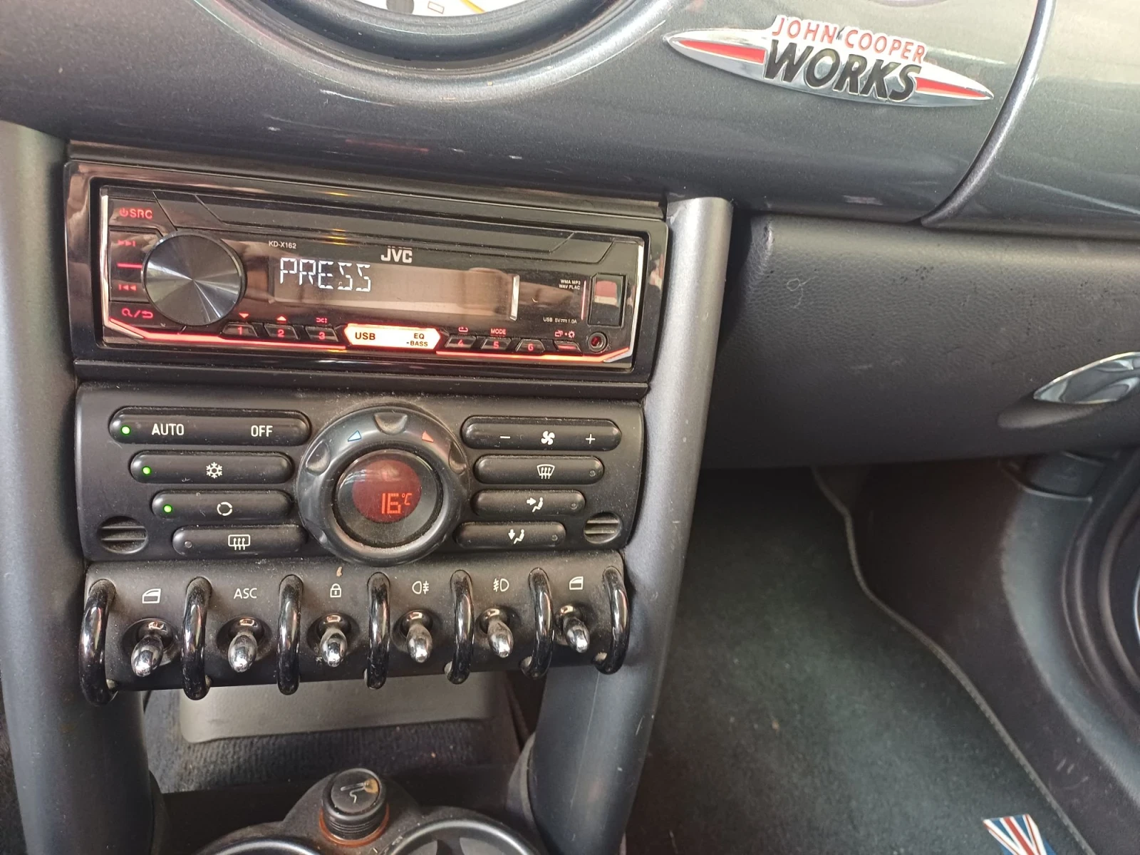 Mini Cooper s 1, 6i S, снимка 14 - Автомобили и джипове - 55727565