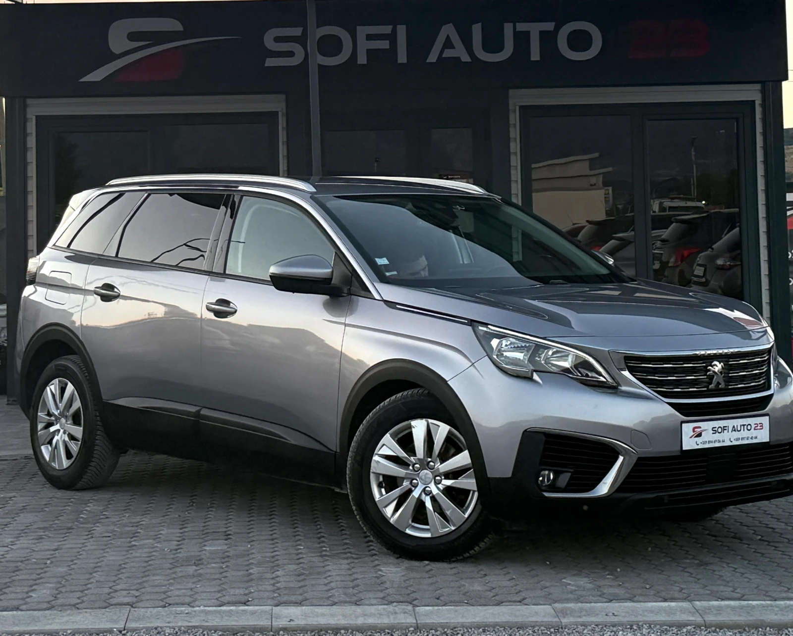 Peugeot 5008 1.5 HDI 7 seats, снимка 2 - Автомобили и джипове - 55729650