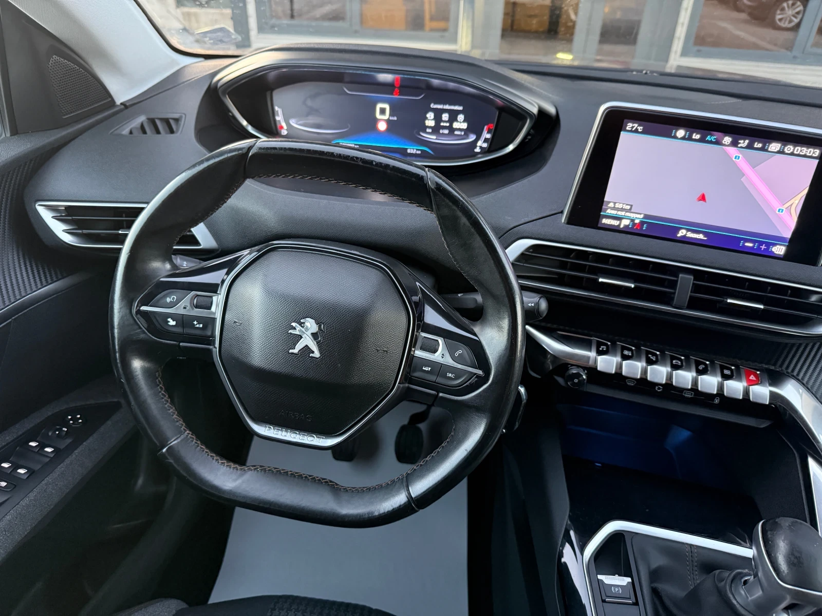 Peugeot 5008 1.5 HDI 7 seats, снимка 8 - Автомобили и джипове - 55729650