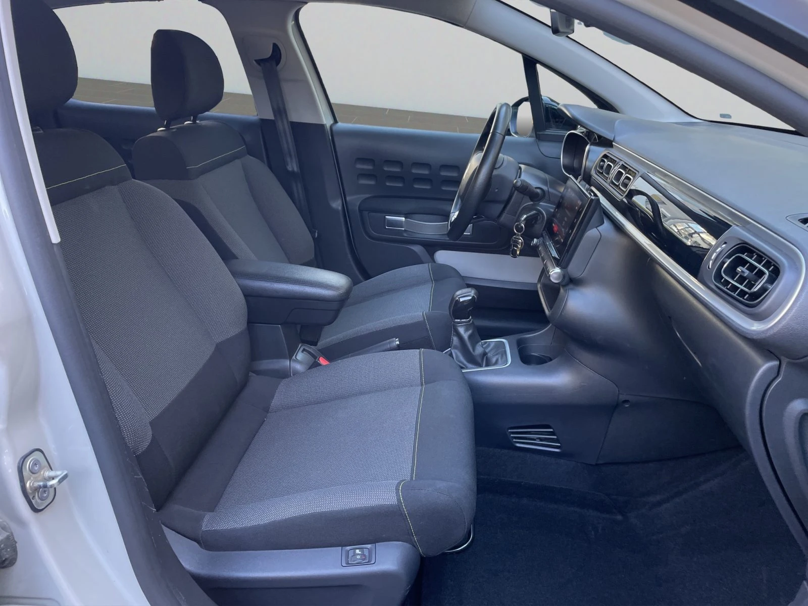Citroen C3 SHINE PureTech 83 S&S BVM5 E6//1908R14 | Mobile.bg � ����������� 11