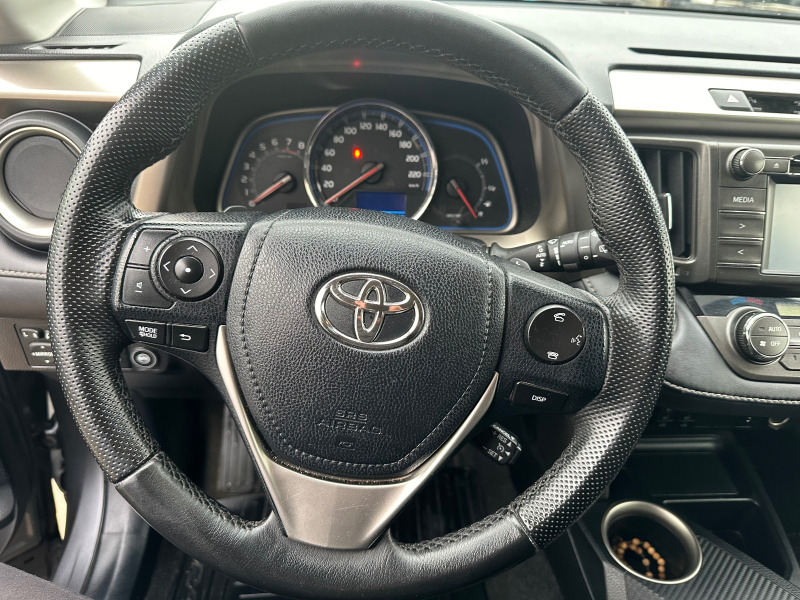 Toyota Rav4, снимка 6 - Автомобили и джипове - 44041262