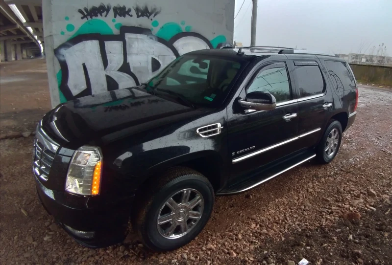 Cadillac Escalade РЕАЛНИ 77 000км! 6.2 v8 4x4 6+ 1, снимка 4 - Автомобили и джипове - 53276160