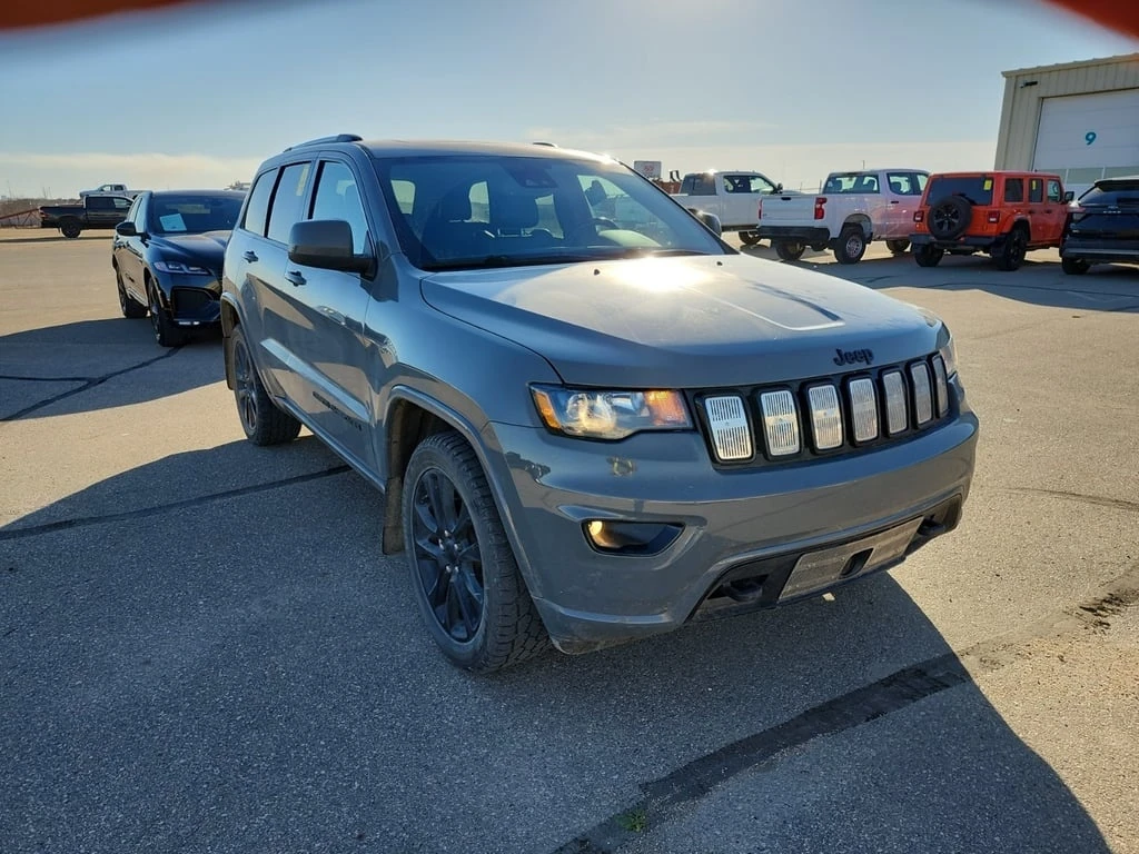 Jeep Grand cherokee * ALTITUDE * CARFAX * БЕЗ ПЪРВОНАЧАЛНА ВНОСКА - изображение 2