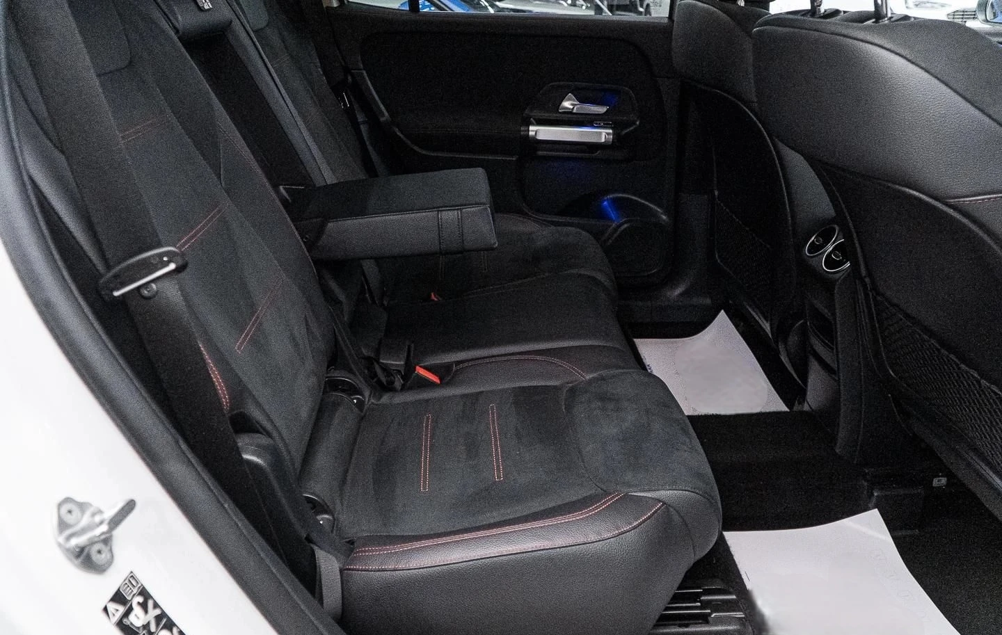 Mercedes-Benz GLB 250 4MATIC | Mobile.bg   7