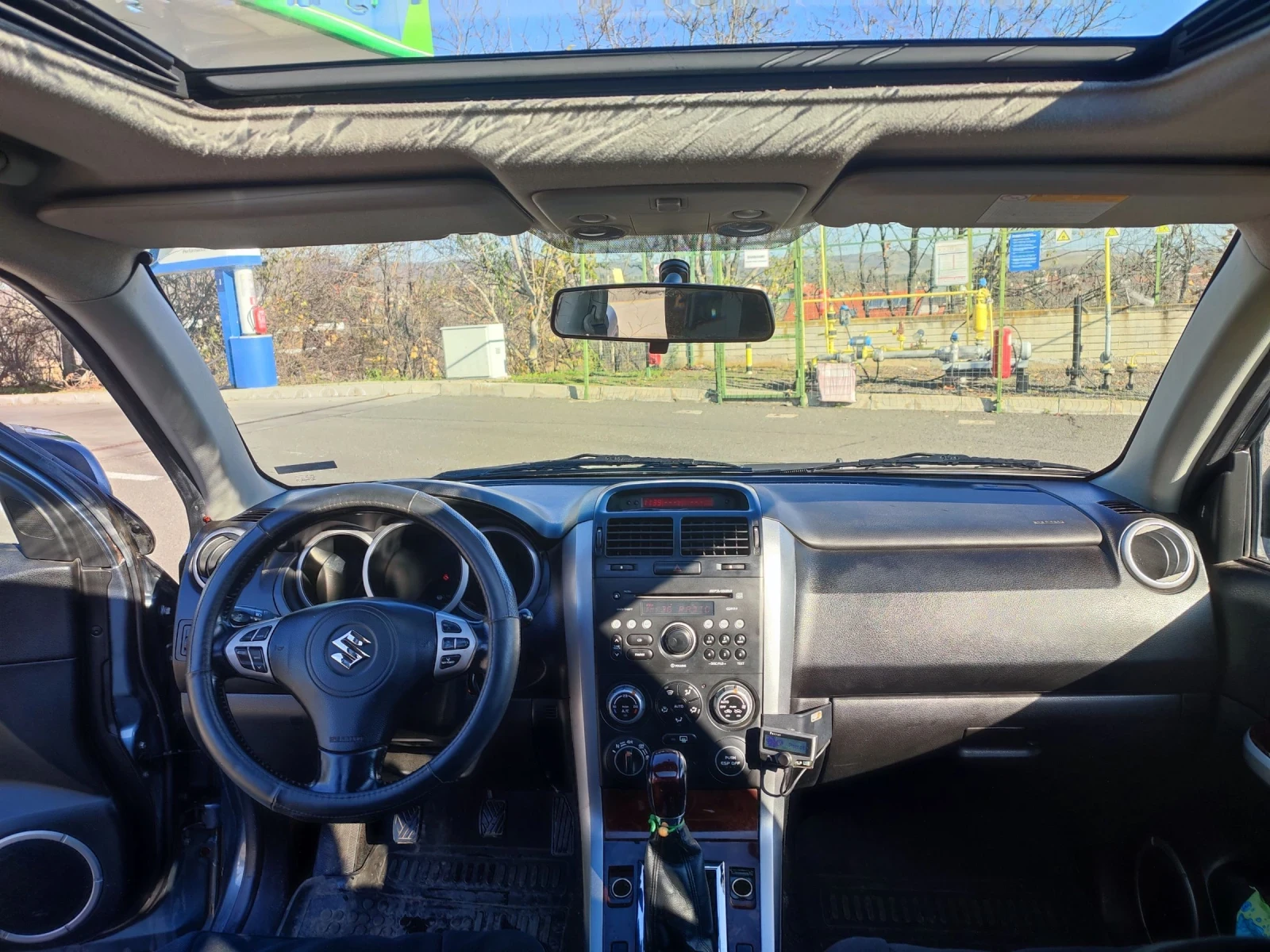 Suzuki Grand vitara 2.0i 140hp Газ 4х4 - изображение 8